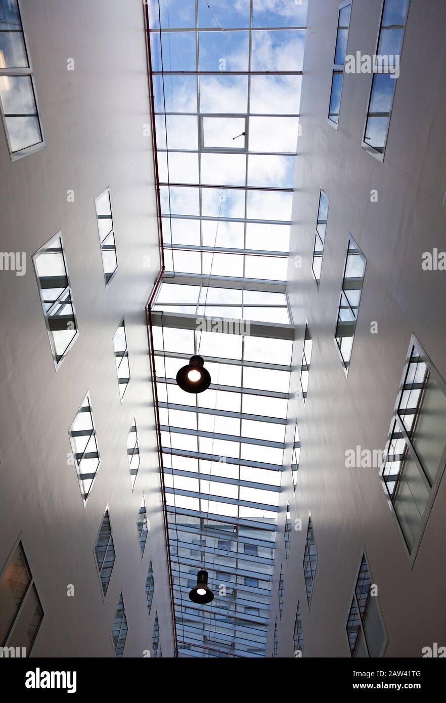 Umea, Norrland Schweden - 21. August 2019: Neu errichtetes Oberlicht am Universitätskrankenhaus Stockfoto