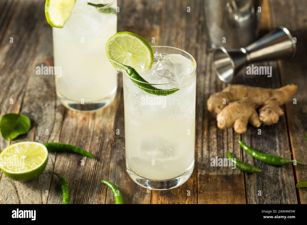Erfrischende Rum Thai Siam Sunray mit Limette und Pfeffer Stockfoto
