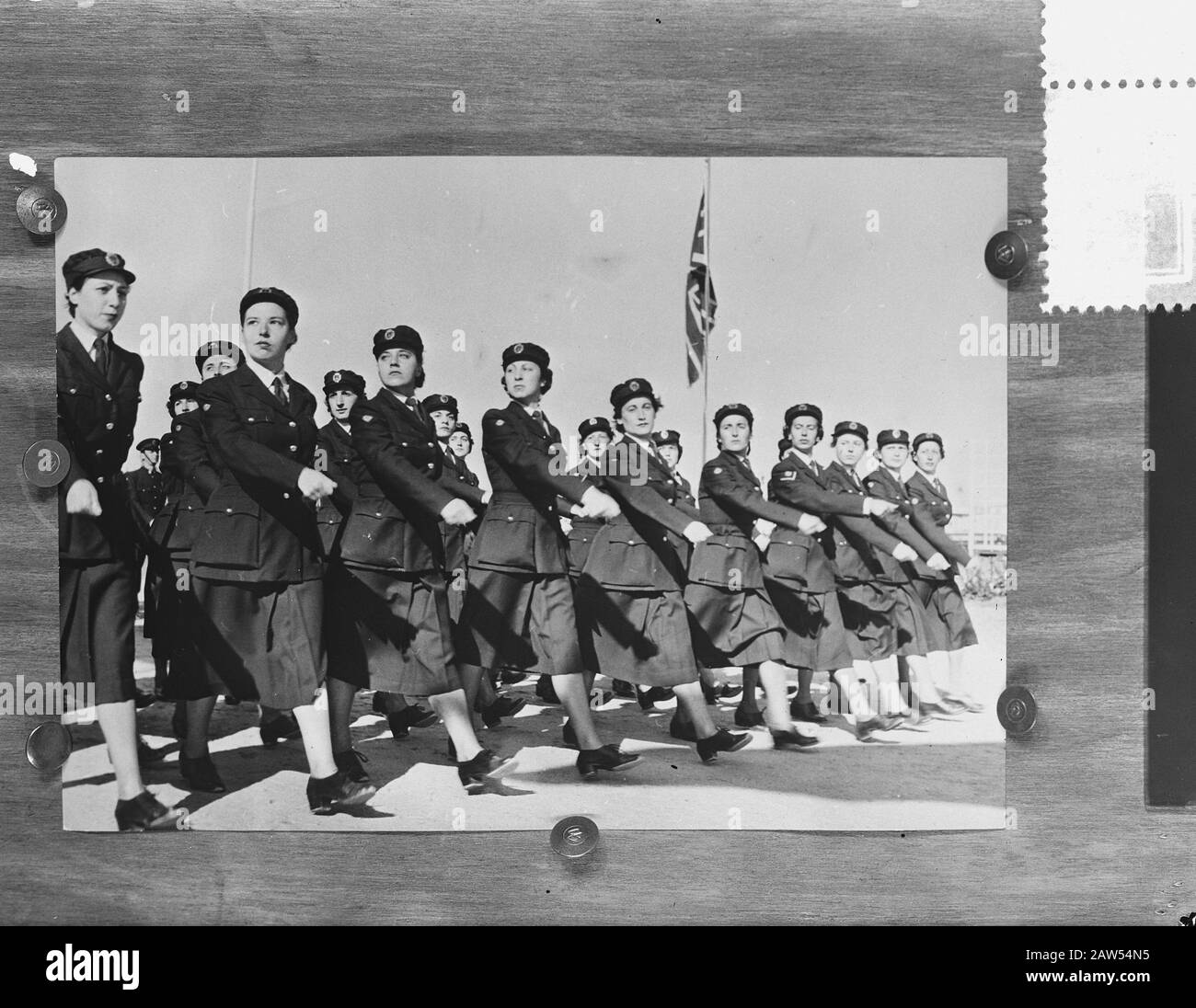 Die Stadt Triest ist Gegenstand eines Streites zwischen Italien und Jugoslawien Polizeifrauen in Venedig Datum: 13. Oktober 1953 Ort: Italien, Venedig Schlüsselwörter: Polizei, Frauen Stockfoto