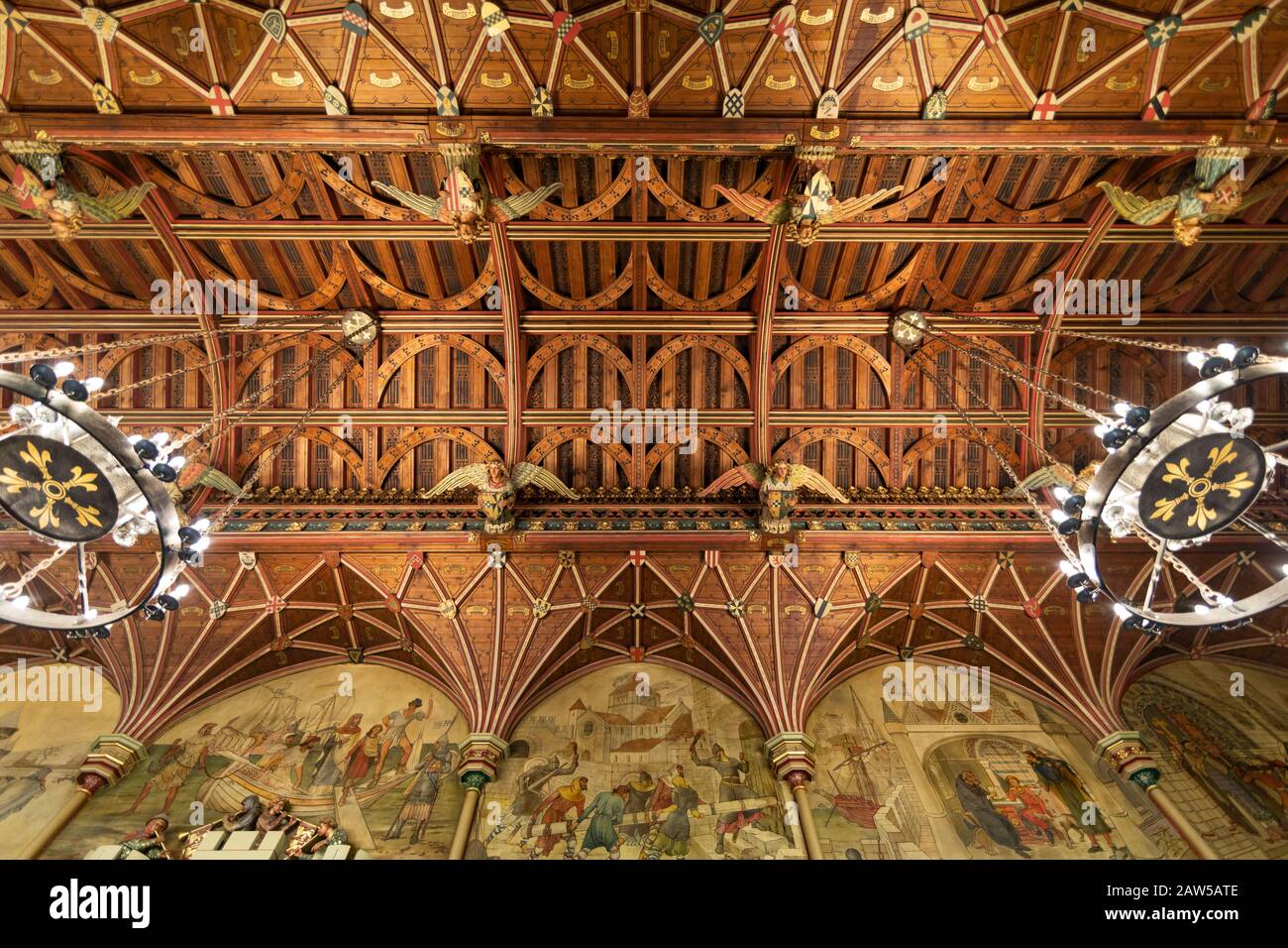Cardiff Castle Banqueting Hall Decke, Cardiff, Wales, Großbritannien Stockfoto