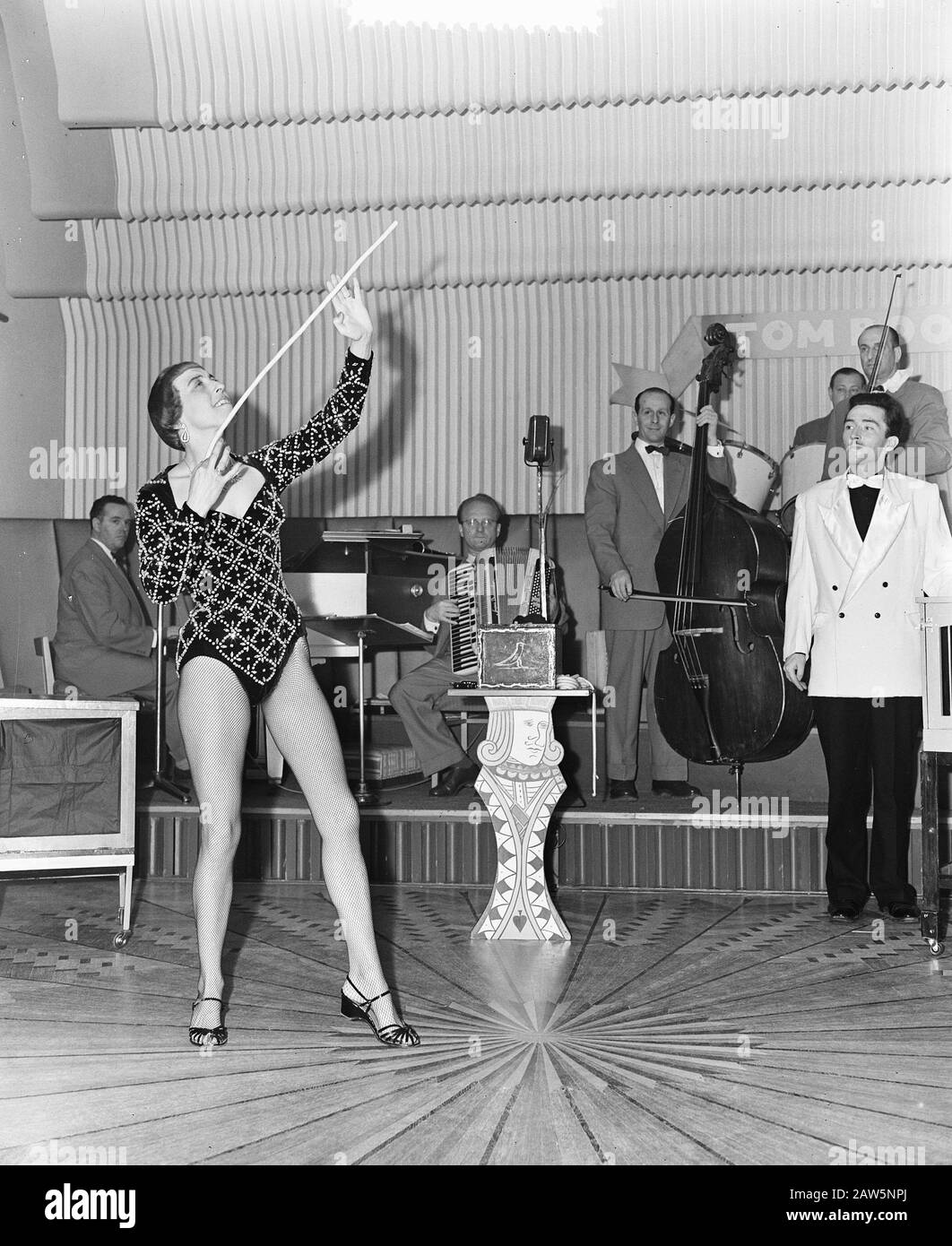 Mission Cabaret Zandvoort Datum: 29. Mai 1954 Ort: Nordholland, Zandvoort Schlüsselwörter: Künstler, Kabarett Stockfoto