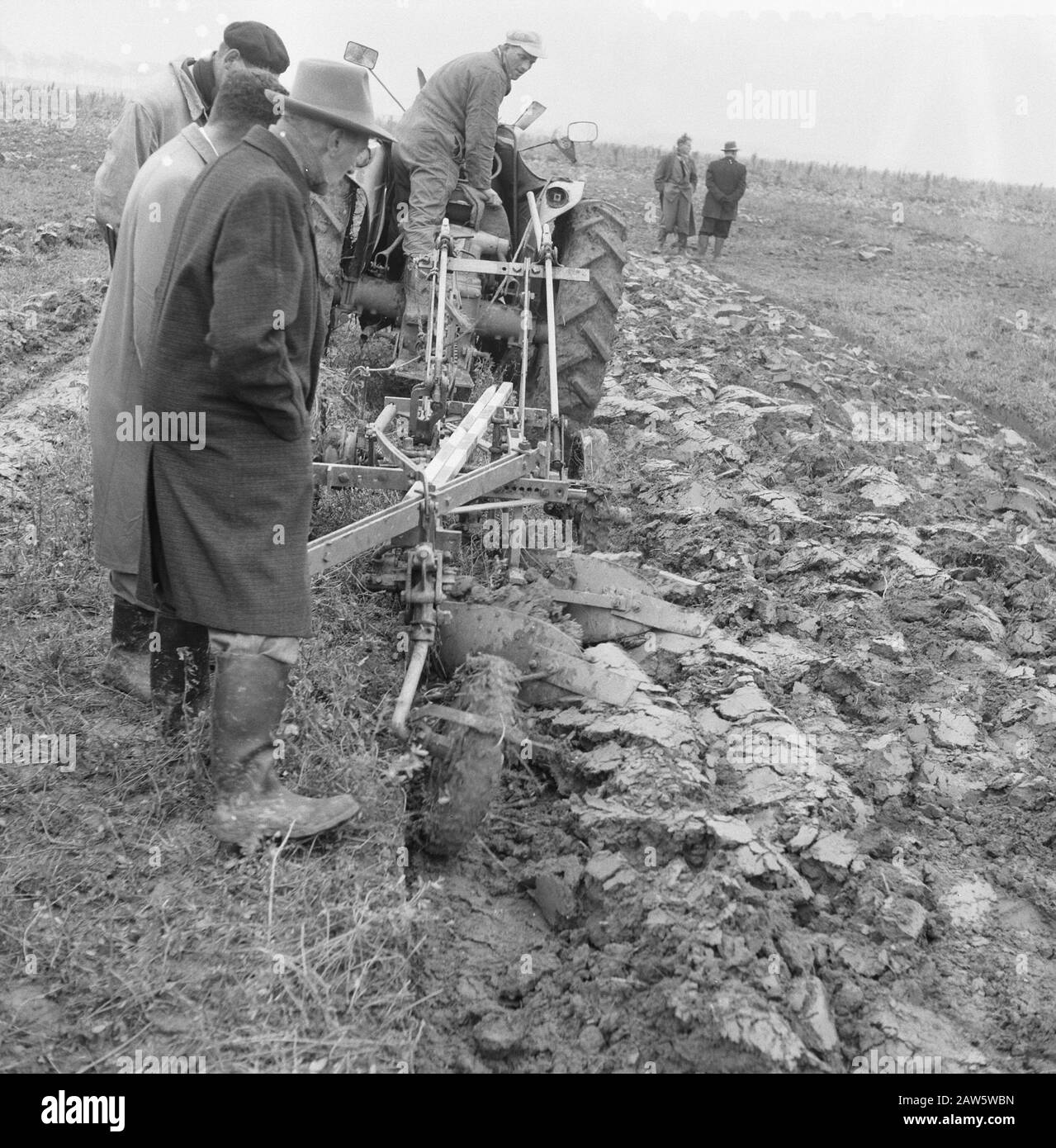 Nationalmannschaftsspiele in der Wilhelminapolder in Goes Date: 9. November 1960 Ort: Goes Keywords: Teamwettbewerb Stockfoto