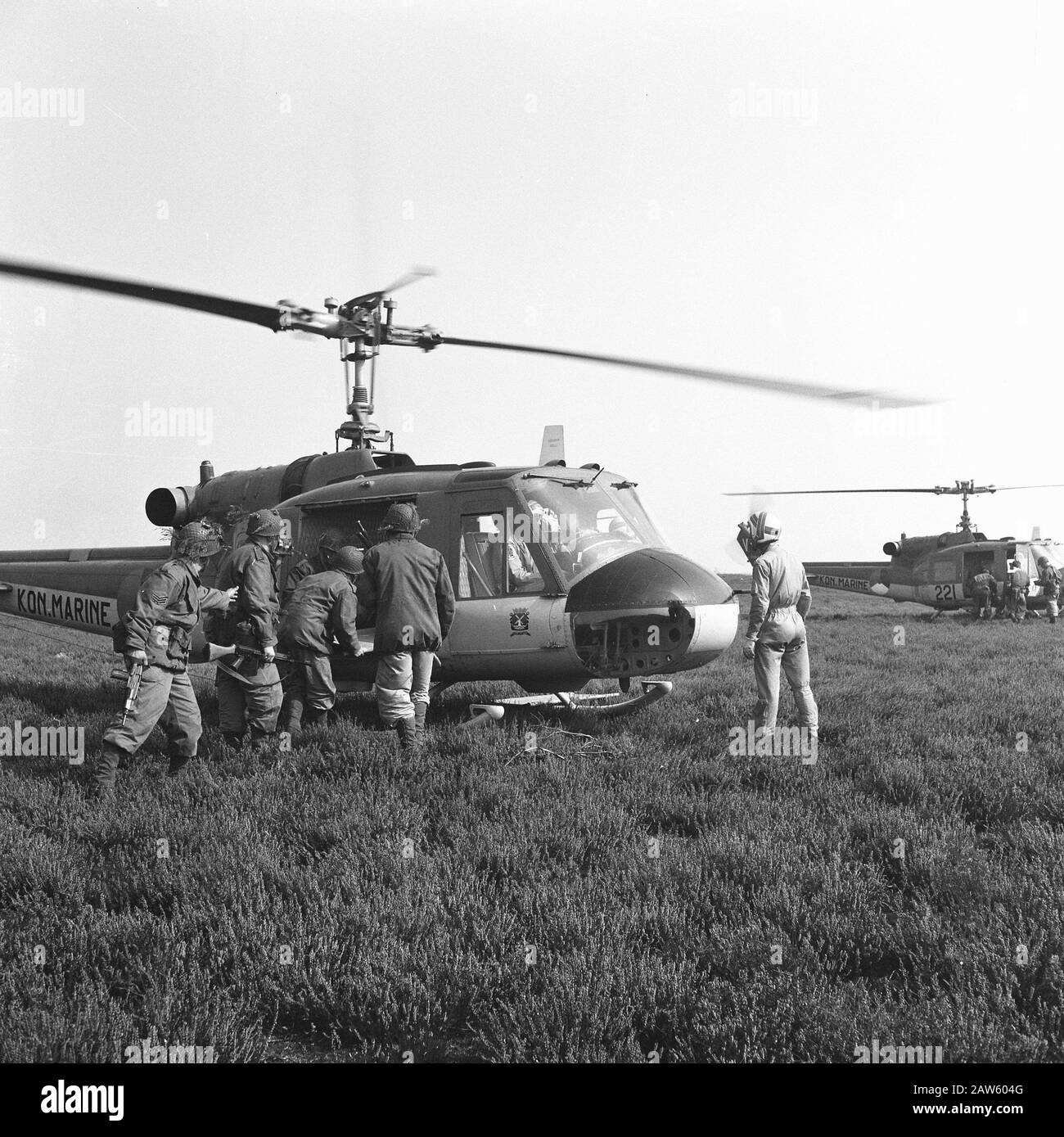 Marines Wiederholung Datum: 23. September 1965 Schlüsselwörter: Marines, repetitive Übungen, Übungen Institution Name: Marine Corps Stockfoto