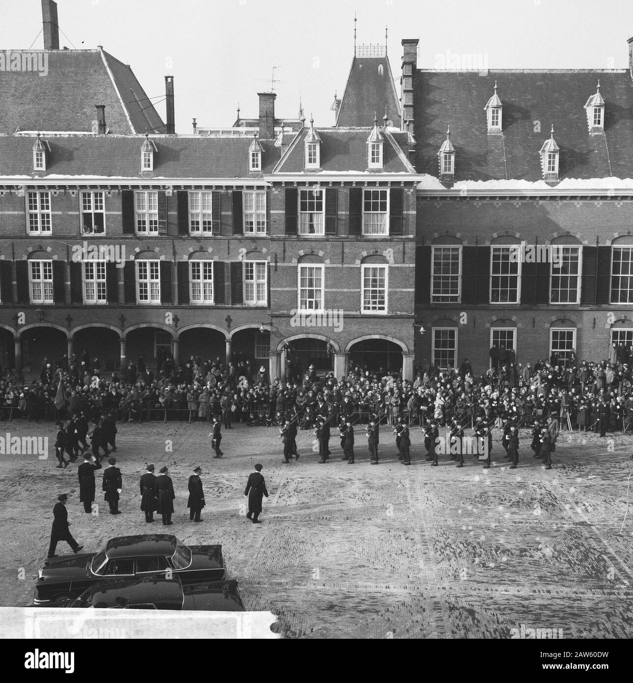 Ondertrouw Prinzessin Beatrix und Claus Datum: 17. Februar 1966 Schlüsselwörter: Banns, princesses Person Name: Beatrix, Prinzessin, Claus, Prinz Stockfoto