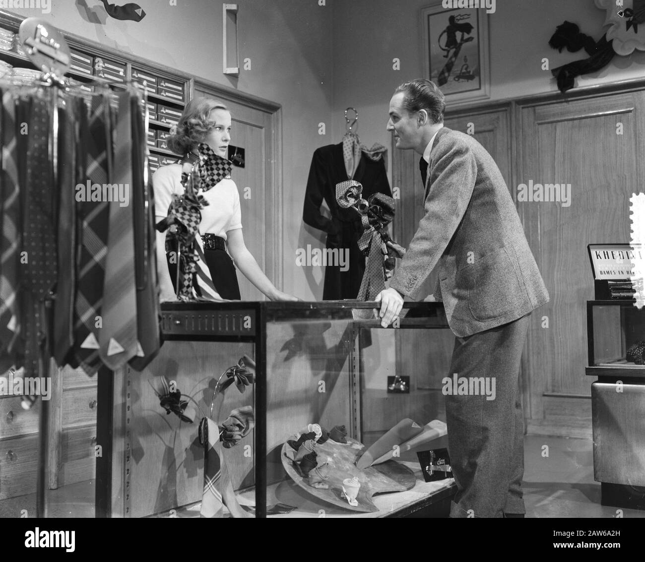 Minister Cals besucht Cinetone Filmstars leuchten überall Datum: 15. Oktober 1952 Schlagwörter: Name der Filmperson: CALs, Jo, Cinetone Stockfoto