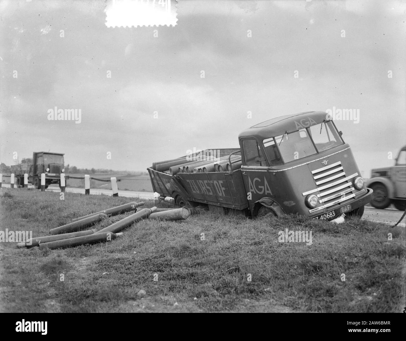 Unfall Sauerstoffauto in Gouda Datum: 7. Mai 1953 Ort: Gouda Stockfoto