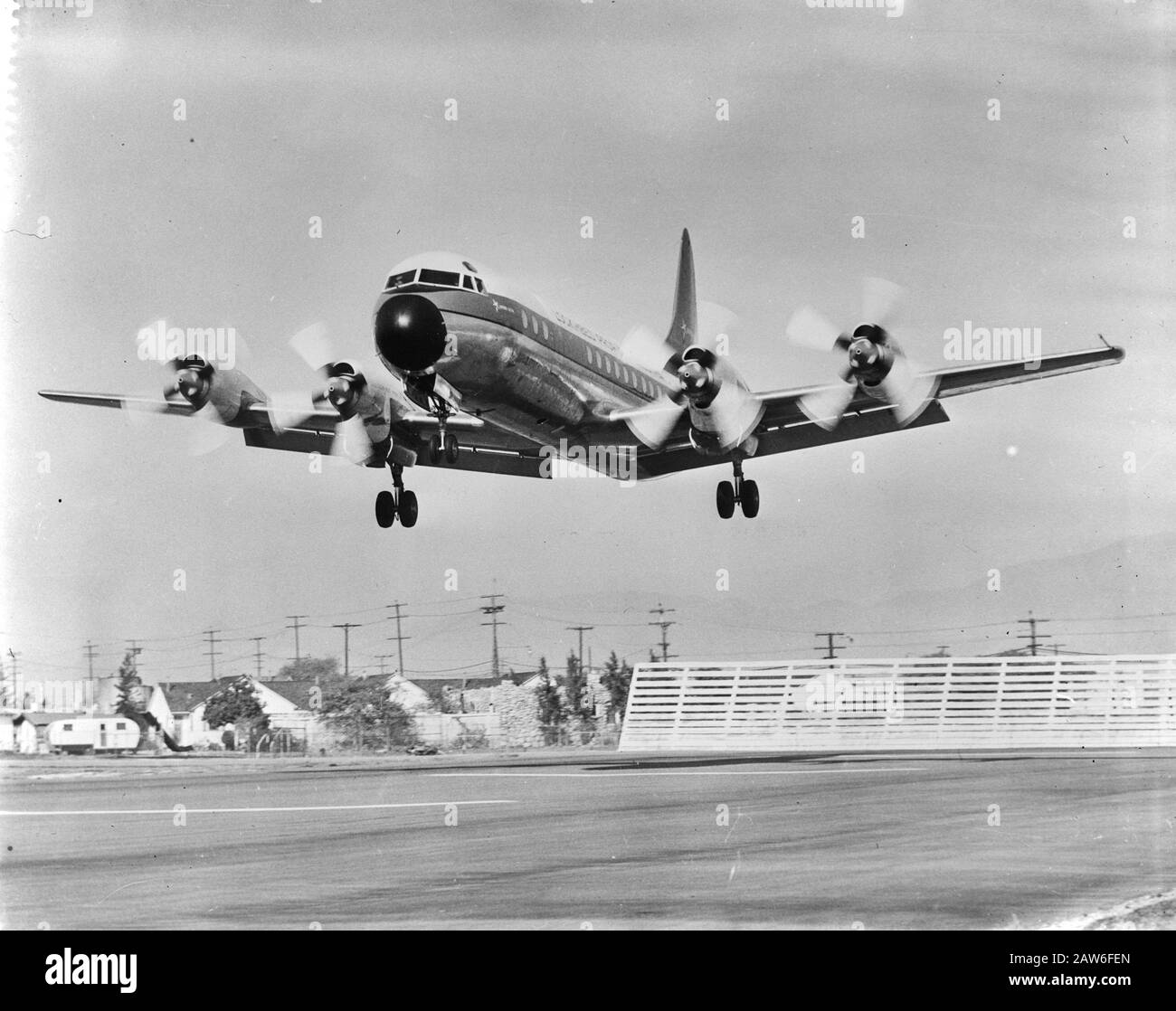 Neues Flugzeug für KLM Lockheed Electra Datum: 28. Februar 1958 Schlagwörter: Flugzeugeinrichtung Name: Lockheed Electra Stockfoto