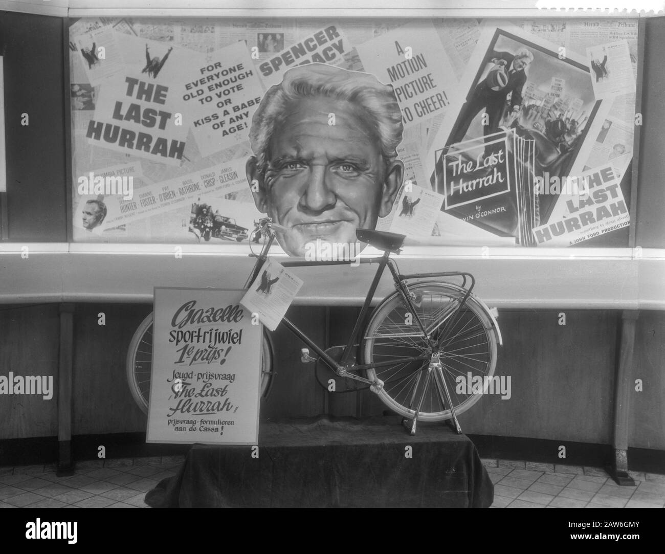 Zuordnungen Columbia Pictures, Ankunft im Saal des City Theatre Datum: 24. Februar 1959 Schlüsselwörter: Aufgaben Setting Name: City Theatre Stockfoto