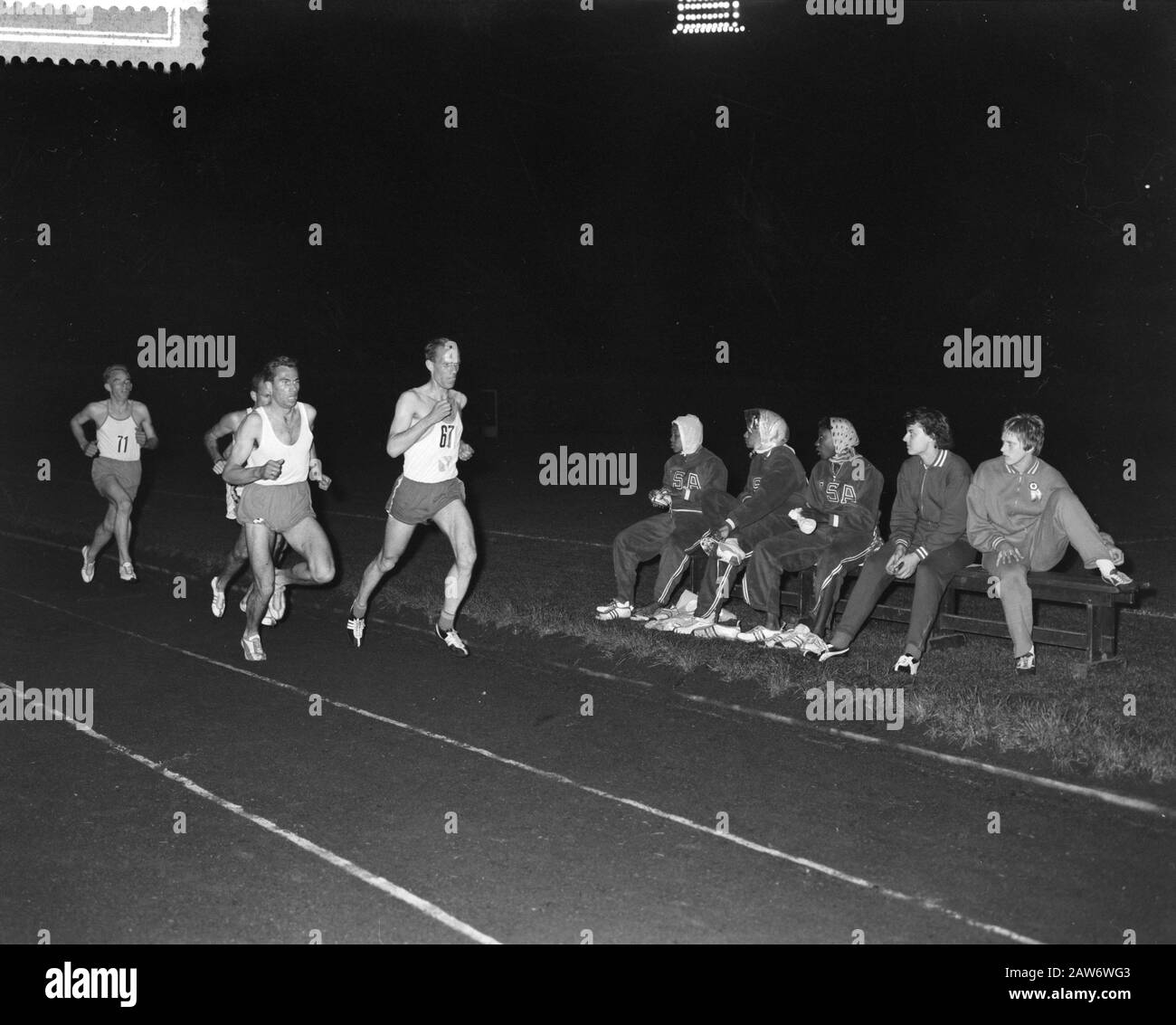 Olympische Revanzen im Stadion Amsterdam, 300 Meter bis zum Kopf K. de Ruyter Datum: 15. September 1960 Ort: Amsterdam, Noord-Holland Schlagwörter: Leichtathletik-Personenname: K. de Ruyter Stockfoto