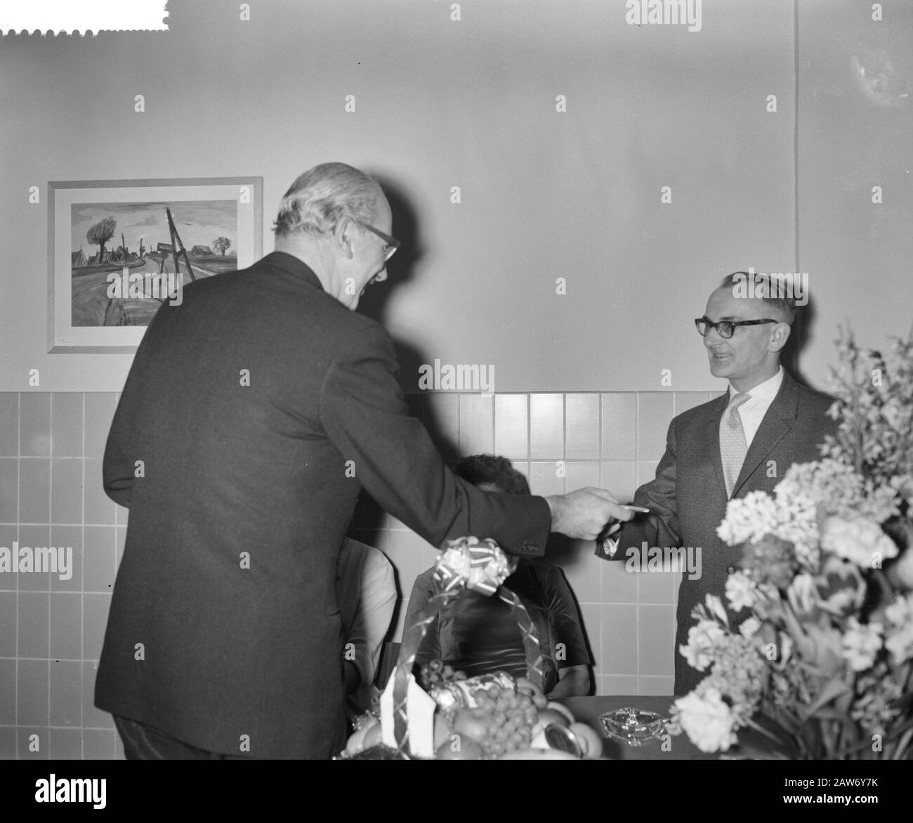 Mission: Börsenmaklervereinigung, Herr Bout Datum: 1. Februar 1961 Stichwörter: Verträge Personenname: Bolt Institution Name: Börsenverein Stockfoto