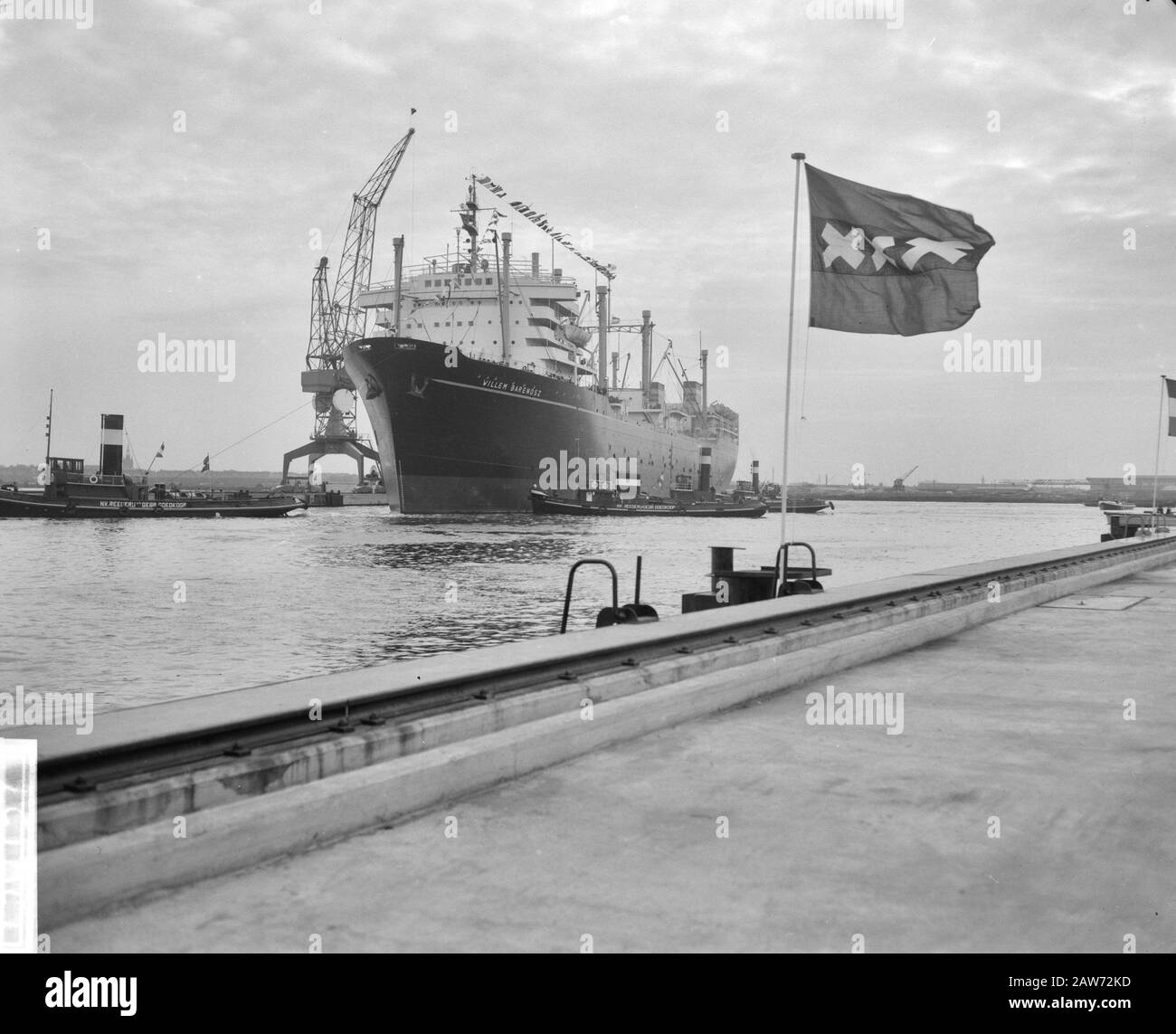 Eröffnung eines neuen insteekhaven NDSM. Whaler Willem Barentz Seeschifffahrtsdatum: 6. Oktober 1961 Standort: Amsterdam Schlagwörter: Schiffbauanstalt Name: NDSM Stockfoto