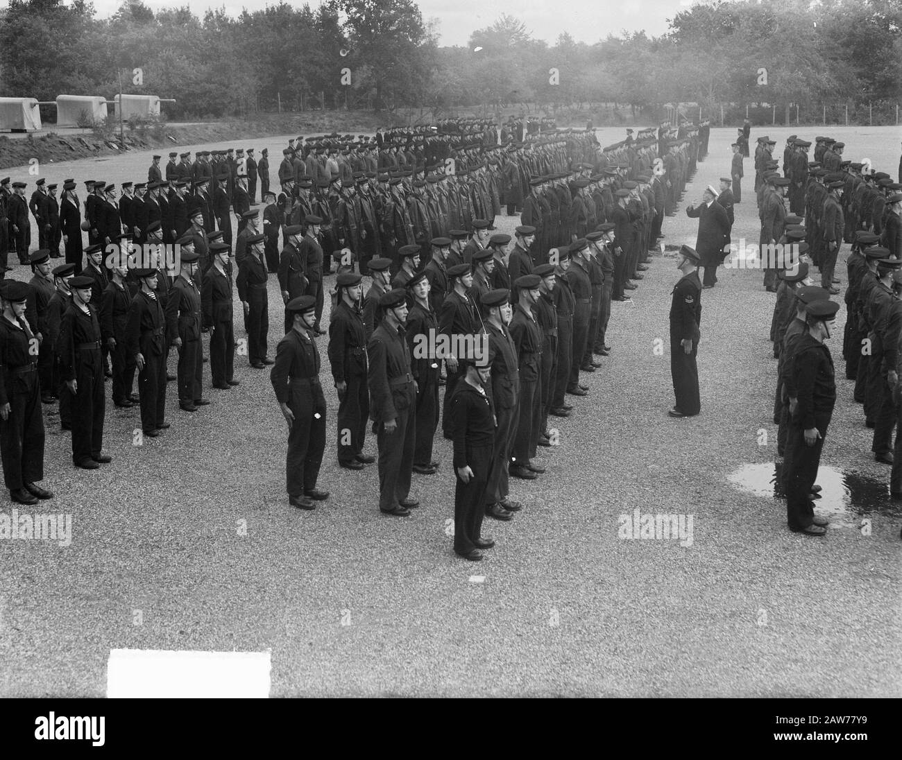 MOC Hilversum. Matrosen in der Haltung Datum: 23. September 1948 Ort: Hilversum Schlüsselwörter: Matrosen Stockfoto