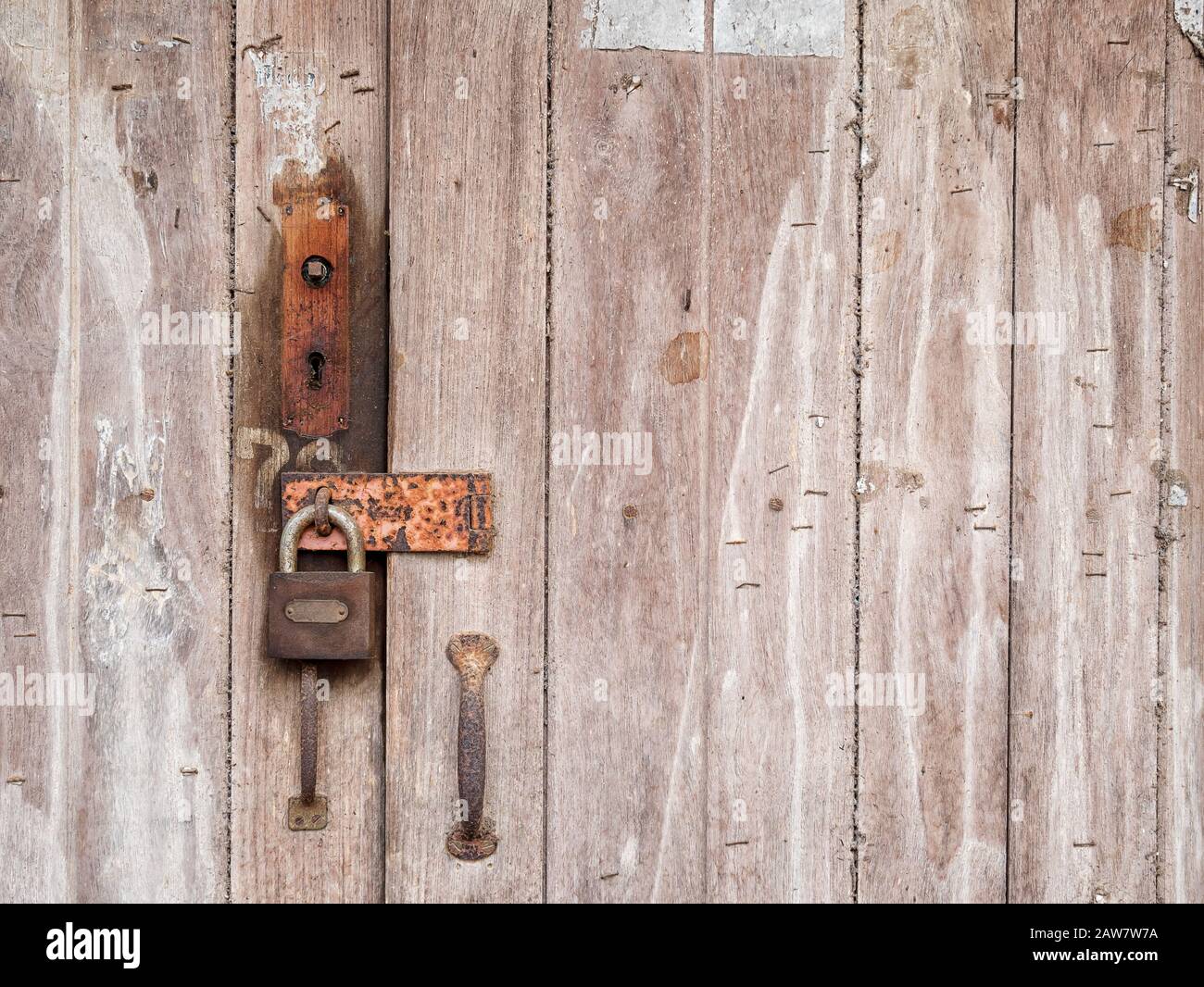 Hajo: Türriegel, Riegel, Alte Tür, Verschlossen, Holztür. Kunstdruck,  Glasbild