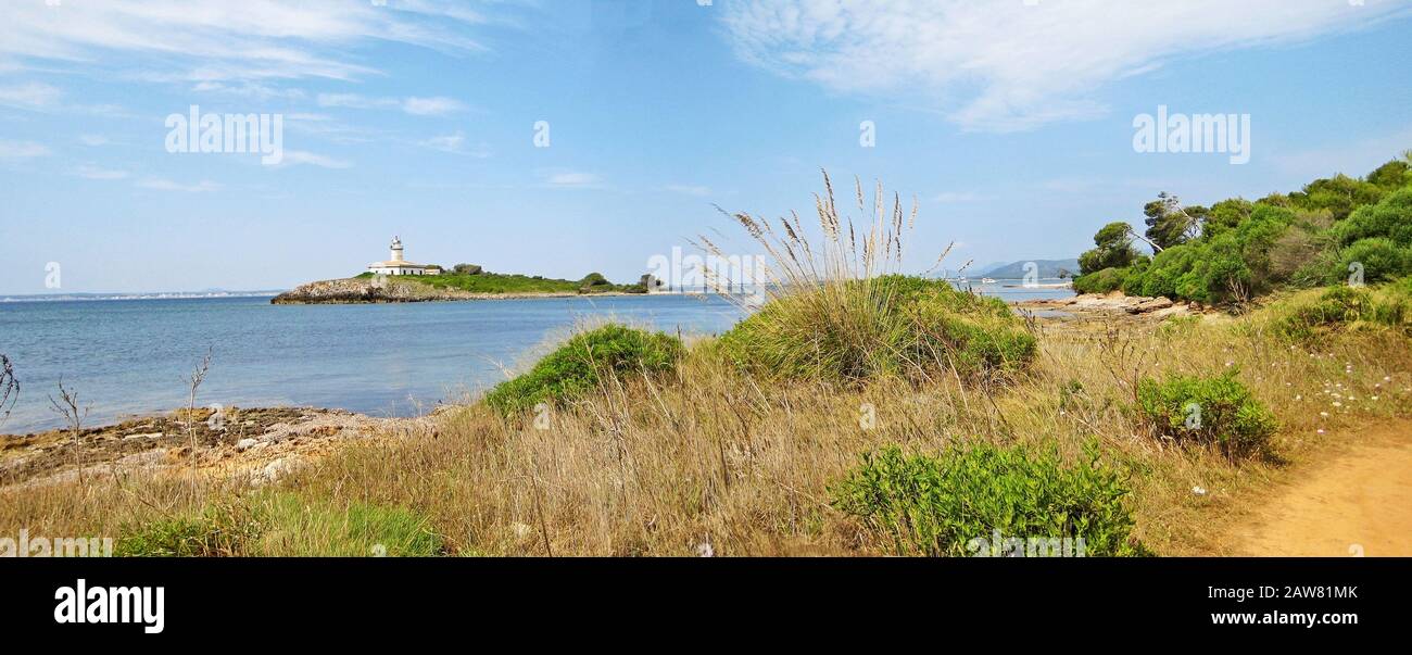 Illa d'Alcanada - in der Nähe des Dorfes Urbanitzacio Gesa / Halbinsel-Victoria (Talaia Alcudia) Stockfoto