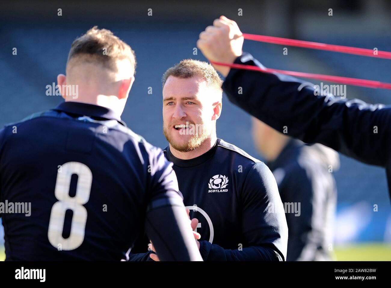 Edinburgh, Großbritannien. Februar 2020. Edinburgh, BT Murrayfield Stadium, Großbritannien. G6N2019 - Runde Zwei - Schottland gegen England Caption: Scotland Team Capains laufen auf BT Murrayfield am Freitag, 07. Februar 2020 Stuart Hogg KAPITÄN [15] [Full-back] ***** (Schottland) (Credit: Rob Gray/Alamy Live News Stockfoto