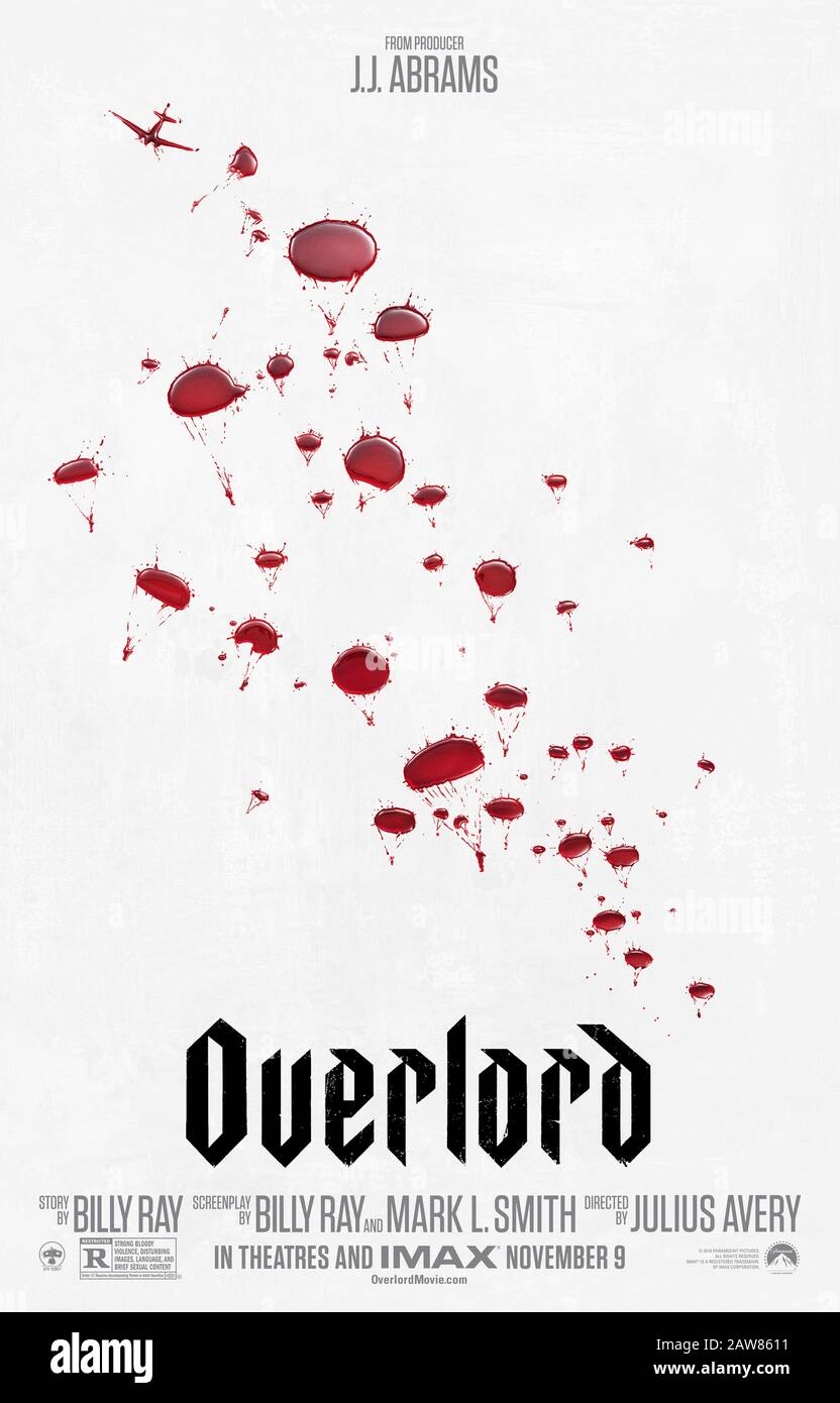 Overlord (2018) unter der Regie von Julius Avery und mit Jovan Adepo, Wyatt Russell, Mathilde Ollivier und John Magaro in den Hauptrollen. Gegen Ende des zweiten Weltkriegs unterdecken US-Fallschirmjäger einer entscheidenden Mission Nazi-Menschenversuche und müssen die Ergebnisse bekämpfen. Stockfoto