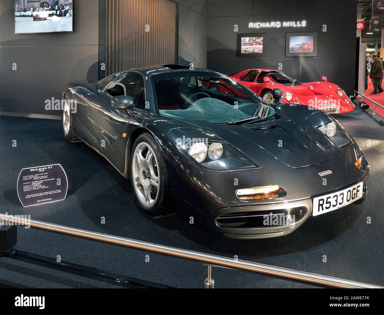 1998 McLaren F1 auf der Retromobile Classic Car Show Paris 05/02/2020 Stockfoto