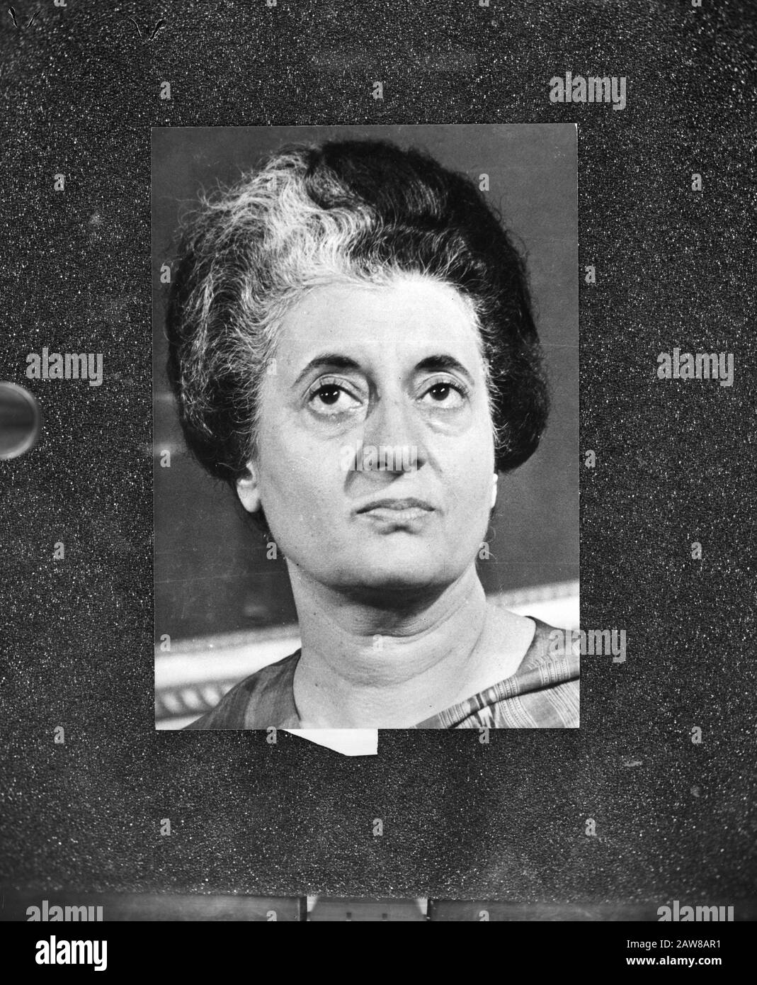 Wahlen in Indien Premierministerin Indira Gandhi (Kongresspartei) Datum: 21. März 1977 Ort: Indien Schlüsselwörter: Premierminister, Politiker, Porträts, Wahlperson Name: Gandhi, Indira Stockfoto