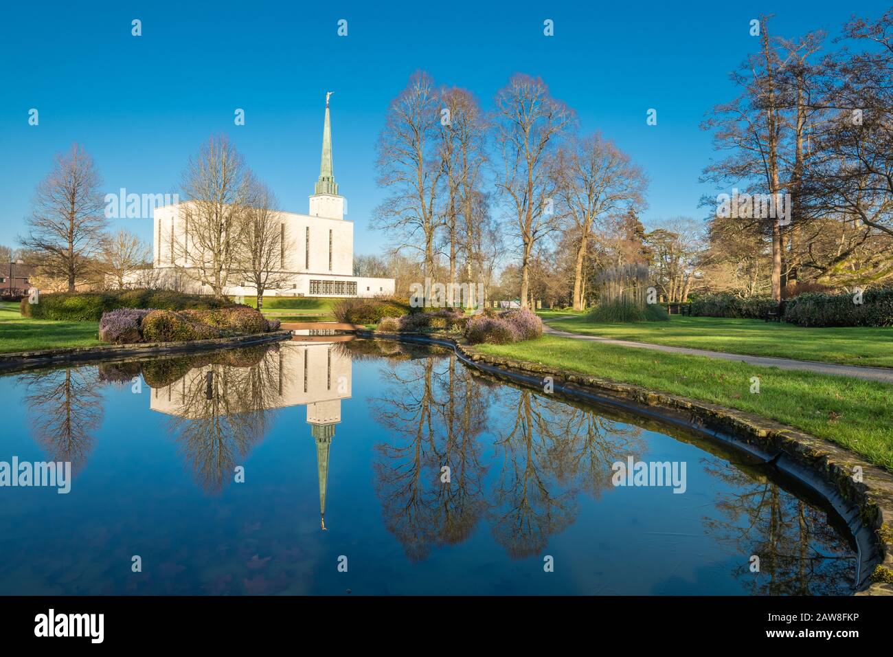 Mormon London England Temple, of The Church of Jesus Christus of Latter Day Heiligen (LDS Church) in der Nähe von Newchapel, Surrey, Großbritannien Stockfoto