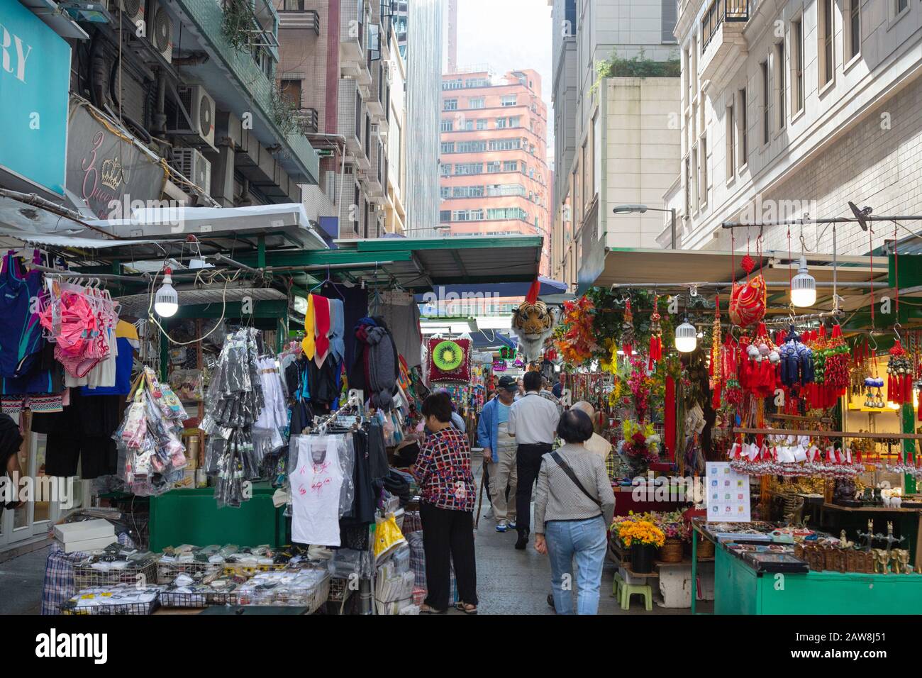 Hong Kong Market - Geschäfte an den Verkaufsständen, Wan Chai Market, Hong Kong Island, Hong Kong Asia Stockfoto