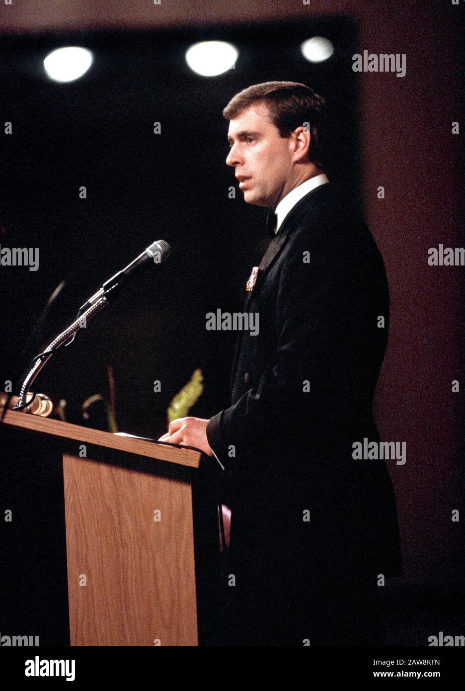 HRH Prinz Andrew, Herzog von York hält nach dem Abendessen eine Rede, in Charlettetown, Kanada Juli 1989 Stockfoto