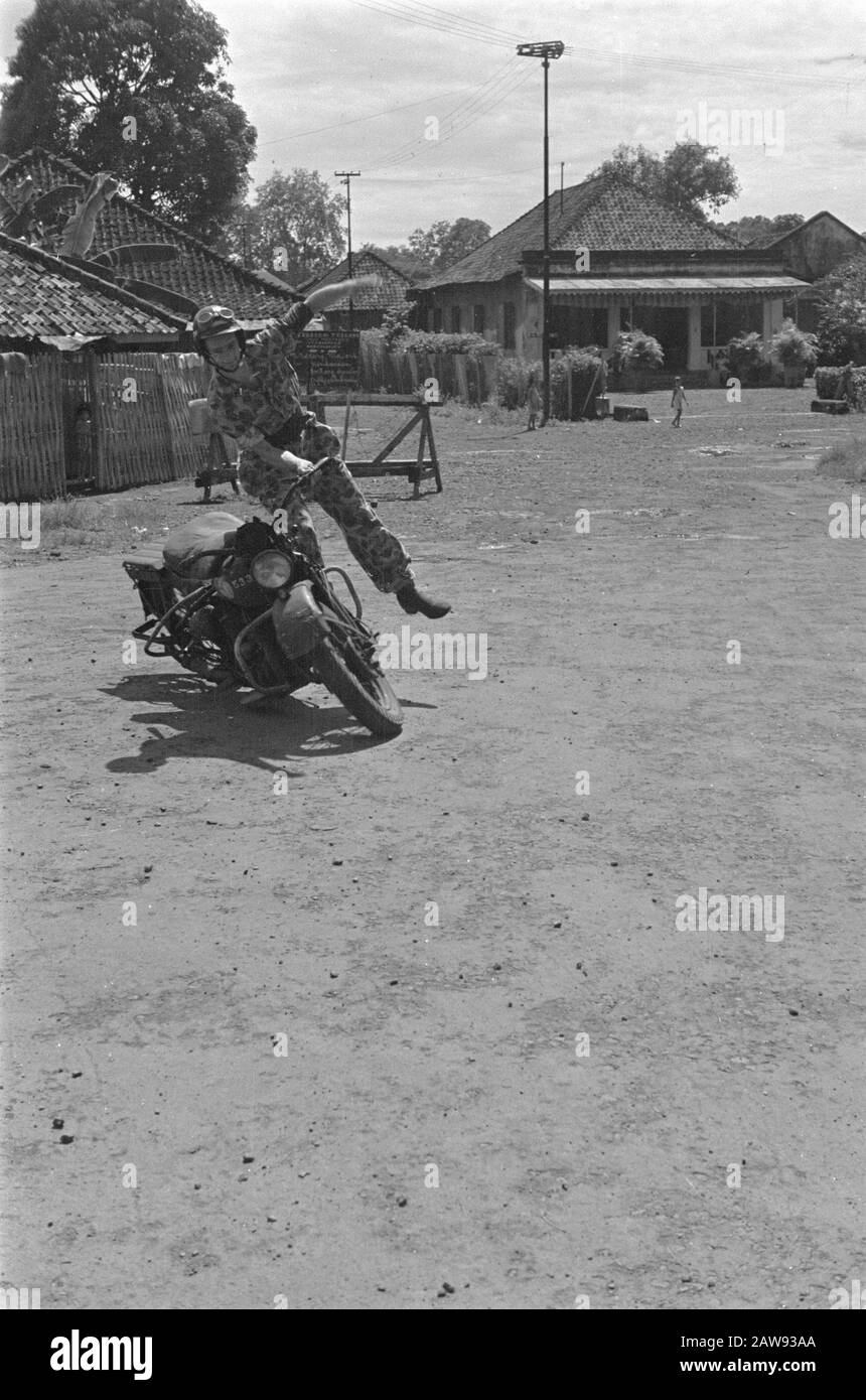 Versandreiter. Daemons Trie Skills Motorrad Fahrt Datum: 01.01.1947 Ort: Indonesien Niederländische Ostinseln Stockfoto