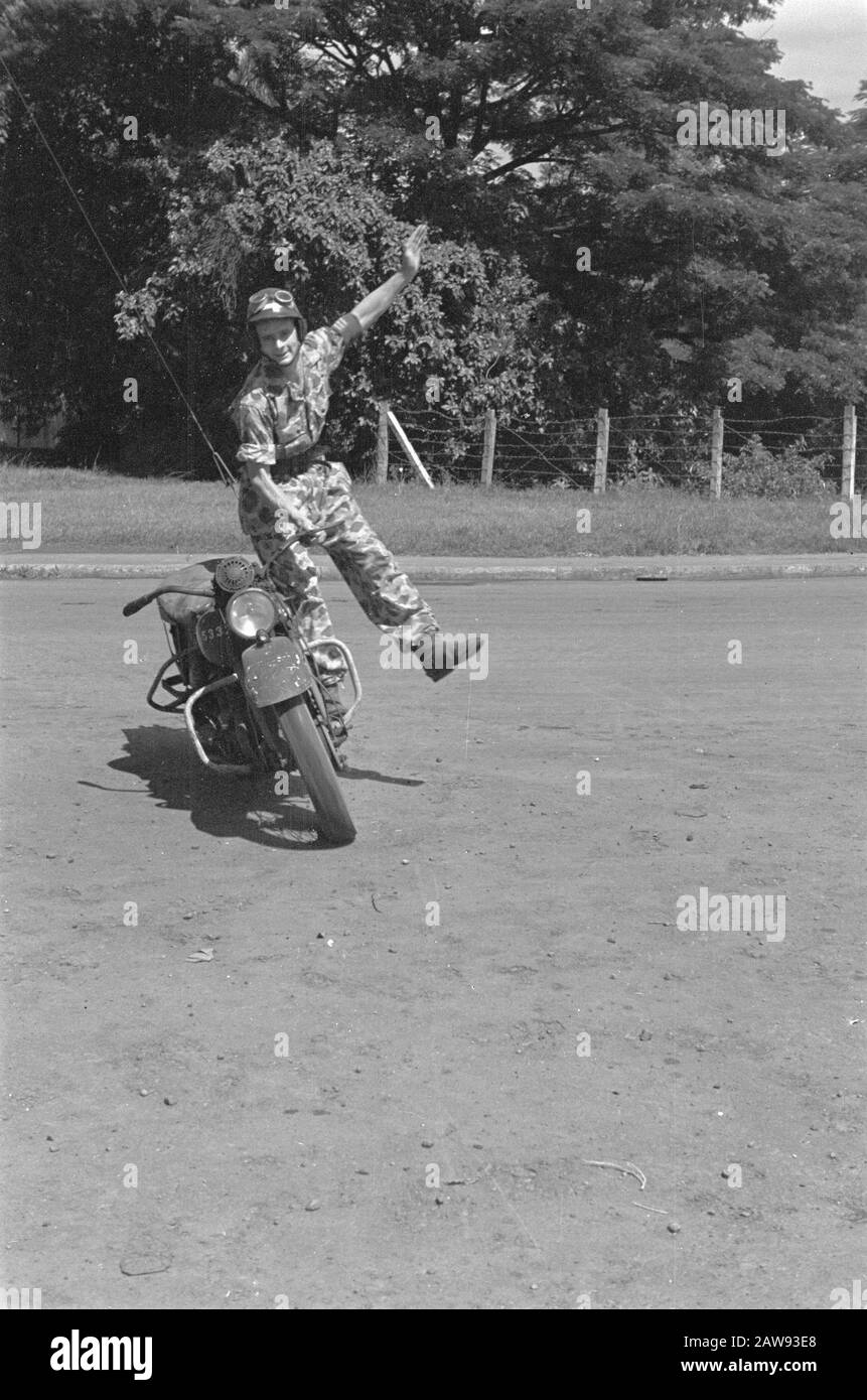 Versandreiter. Daemons Trie Skills Motorrad Fahrt Datum: 01.01.1947 Ort: Indonesien Niederländische Ostinseln Stockfoto