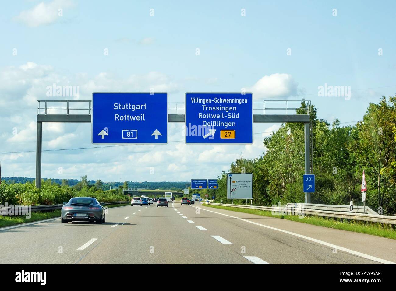 Autobahnabfahrt auf (Autobahn 81 / A 81 / E 531) Richtung Stuttgart / Rottweil - Ausfahrt Villingen-Schwenningen / Trossingen / Rottweil-Sud / Deiss Stockfoto