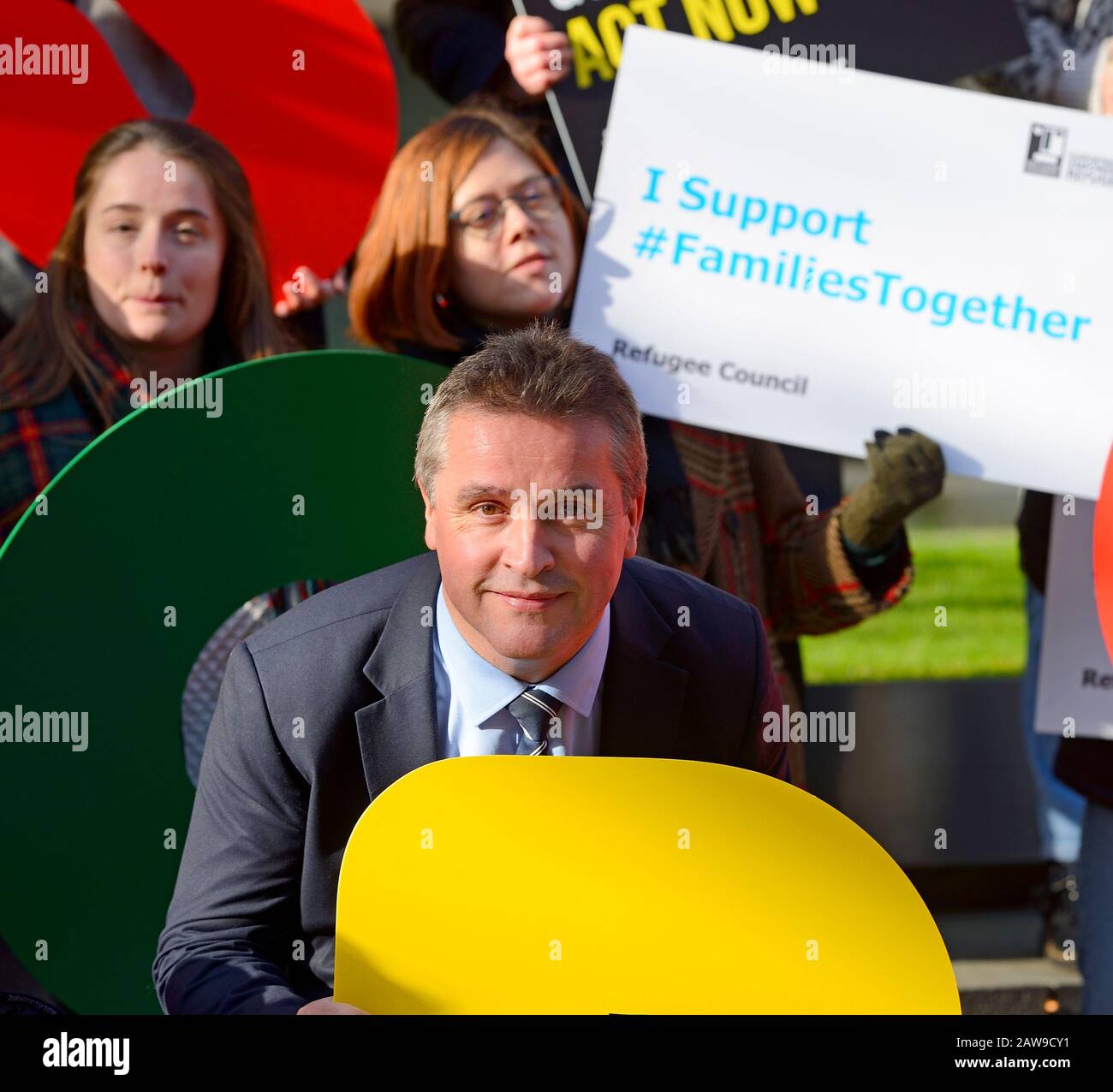 London, Großbritannien. Angus MacNeil MP (SNP: Na h-Eileanan an Iar) bei einer Amnesty International Veranstaltung, um eine Petition beim Home Office auszuhändigen: "Amend UK's Dest Stockfoto