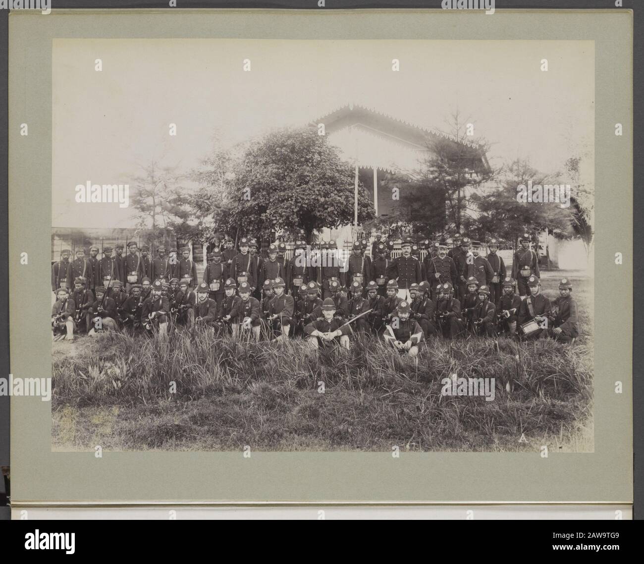 Fotoalbum Deli Company: Aceh, KNIL Militärposten und Operationen [KNIL Militärpolizeieinheit Posen] Ort: Aceh, Aceh, Indonesien, Niederländisch-Ostindien, Sumatra Stockfoto