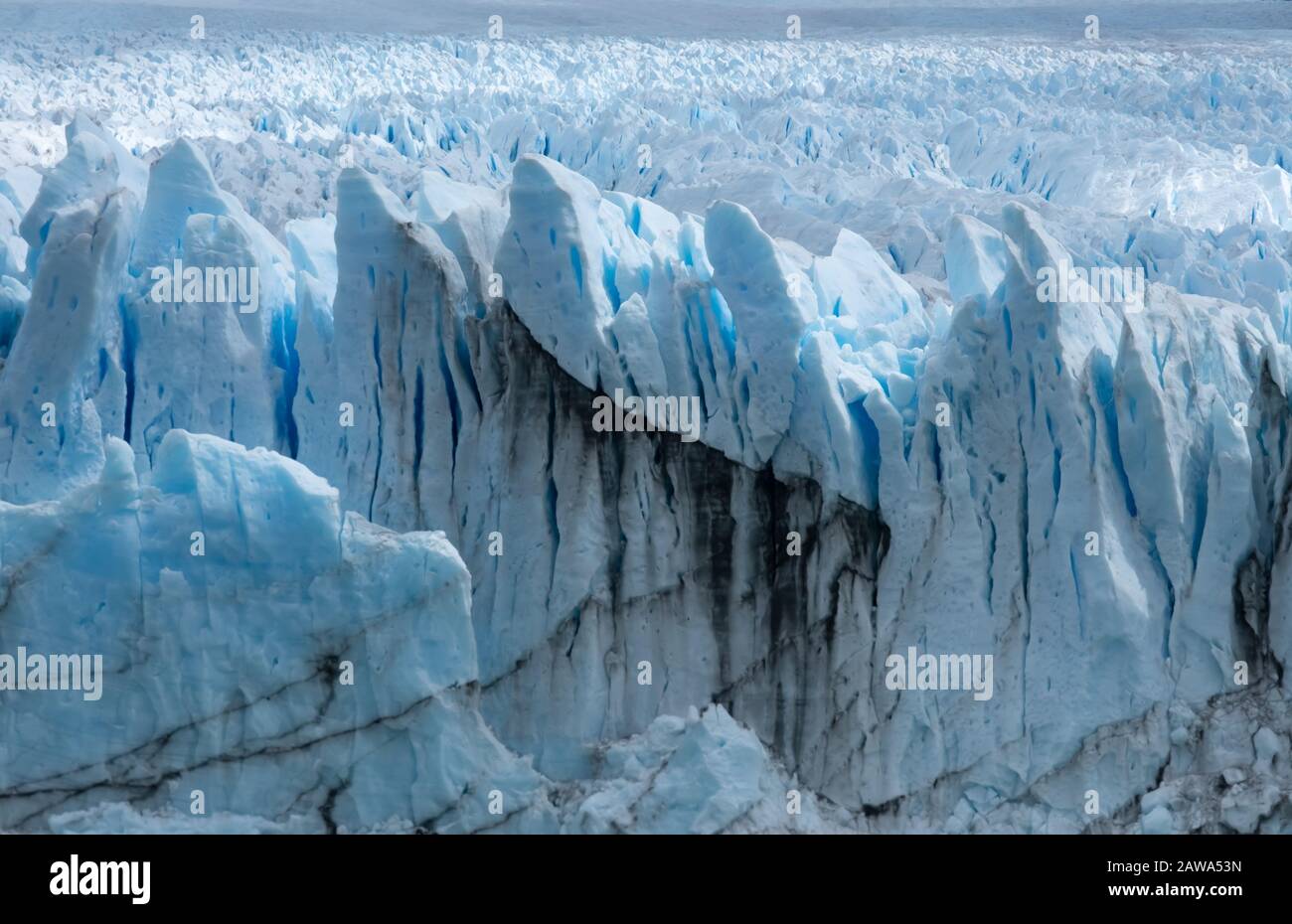 Perito Moreno Glacier, Los Glaciares National Park, Provinz Santa Cruz, Argentinien. Eine der wichtigsten Touristenattraktionen im argentinischen Pata Stockfoto