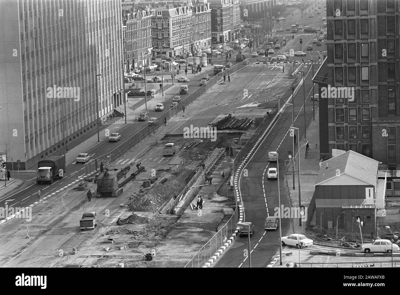 U-Bahn-Bau in Wibautstraat, Amsterdam; Überblick Datum: 16. Februar 1971 Standort: Amsterdam, Noord-Holland Schlüsselwörter: U-Bahn-Bau Stockfoto