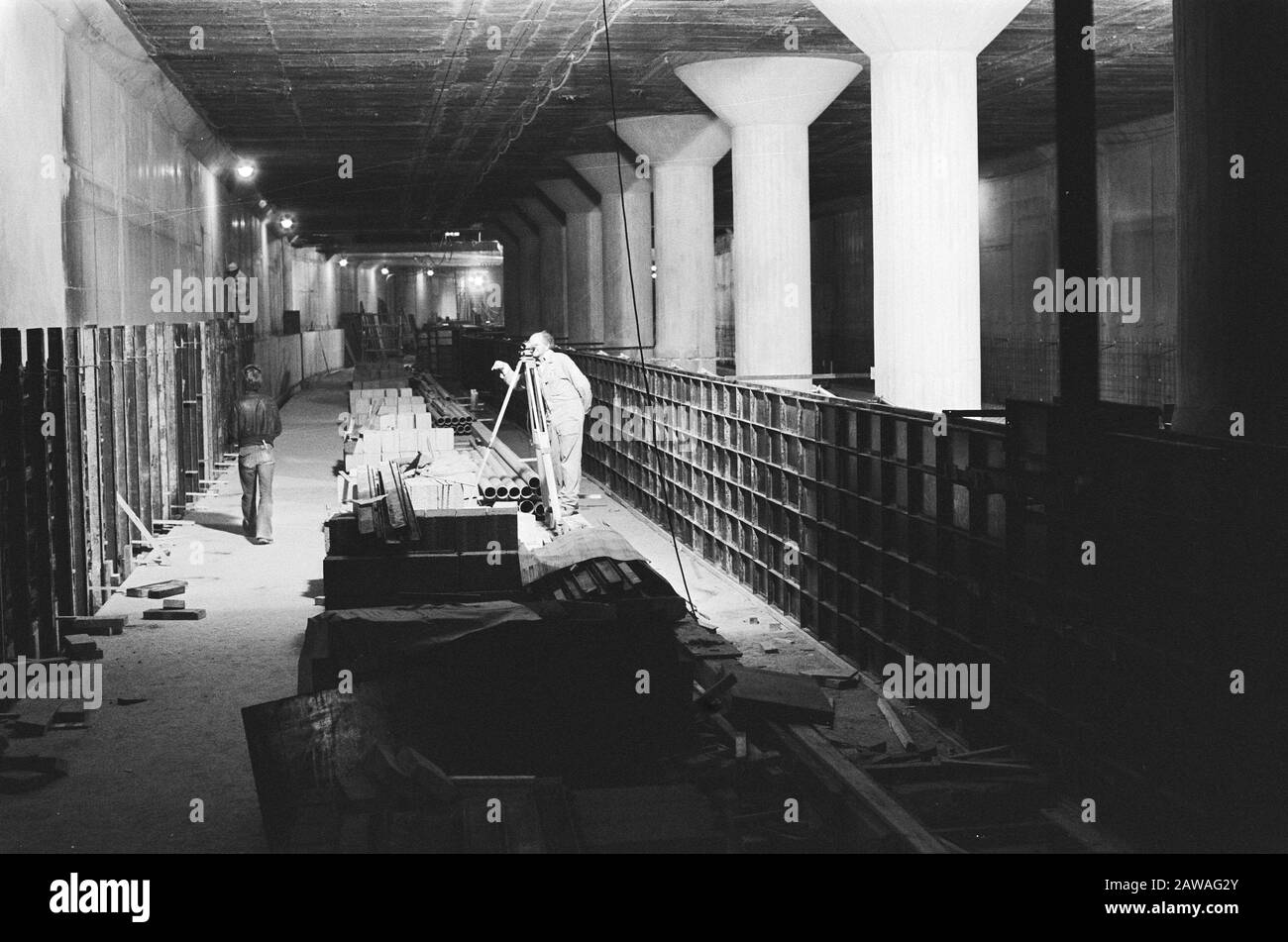 U-Bahn-Bau, U-Bahn-Station Nieuwmarkt Datum: 12. September 1978 Schlüsselwörter: U-Bahn-Bau, U-Bahn-Stationen Stockfoto