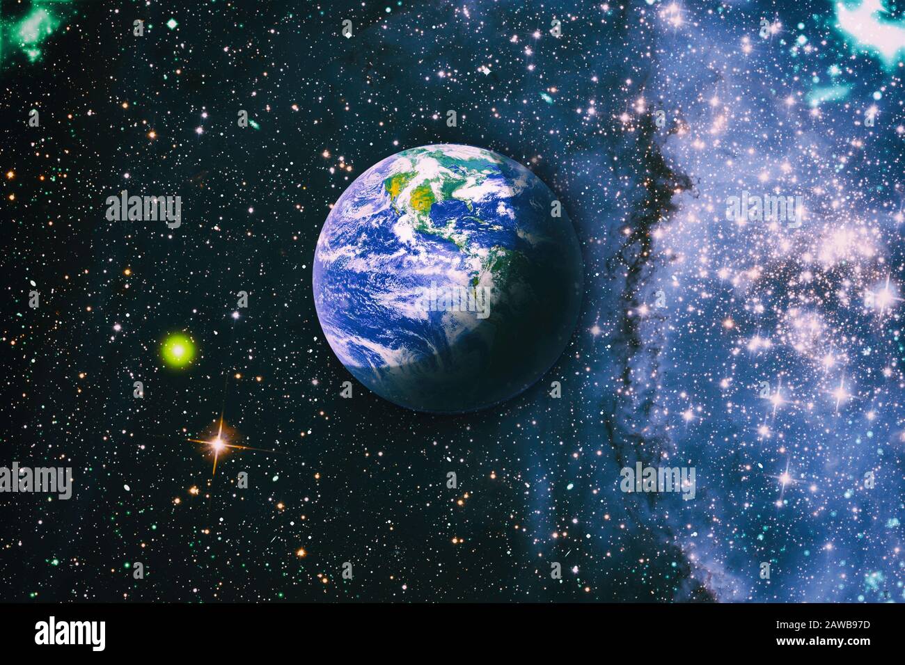 Schöne Erde. Panoramablick auf Erde, Sonne, Stern und Galaxie. Sonnenaufgang über dem Planeten Erde, Blick aus dem All . Elemente dieses Bildes werden von zur Verfügung gestellt Stockfoto