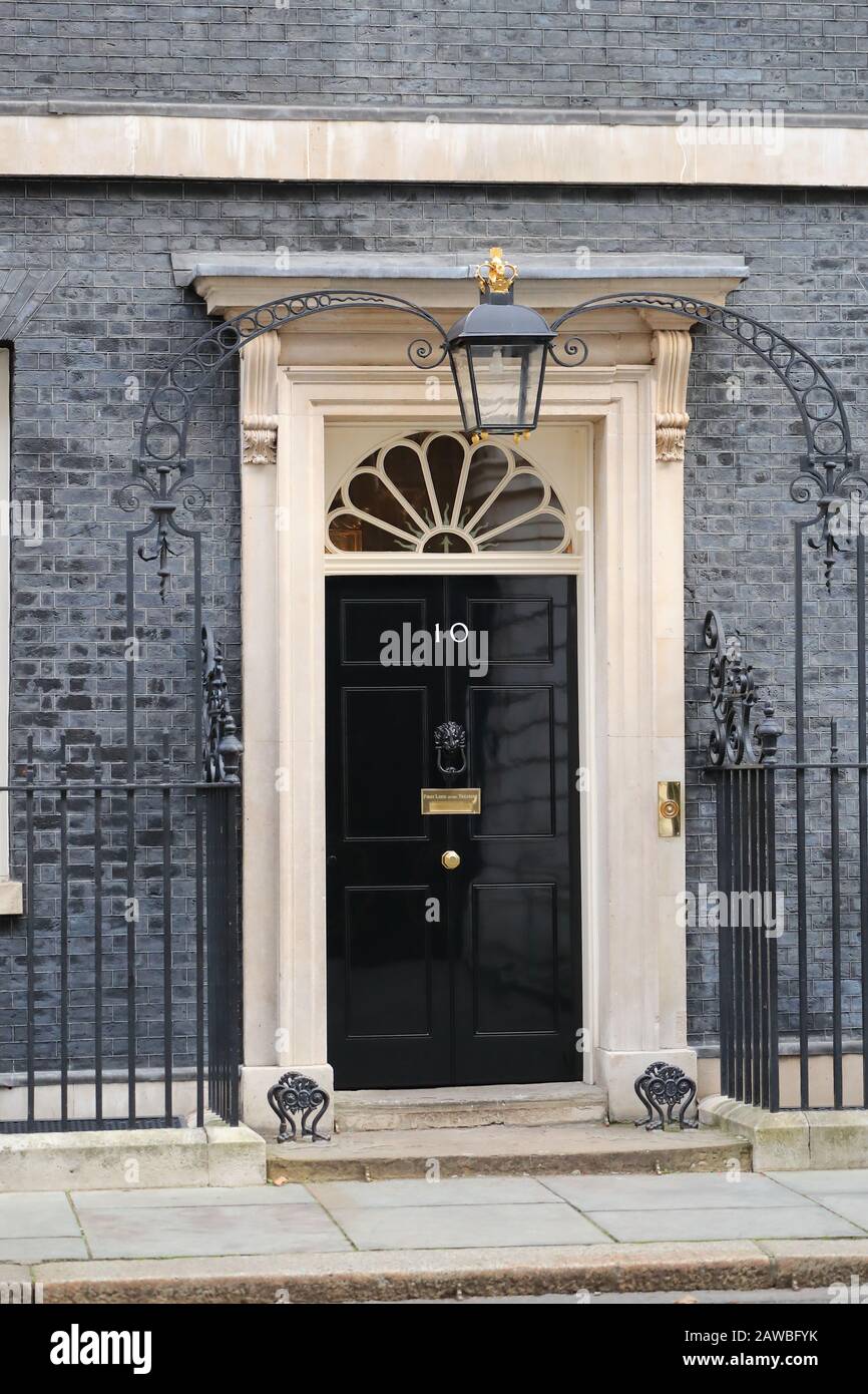 Eingang zur Downing Street Nr. 10 in Westminster, London, Großbritannien Stockfoto
