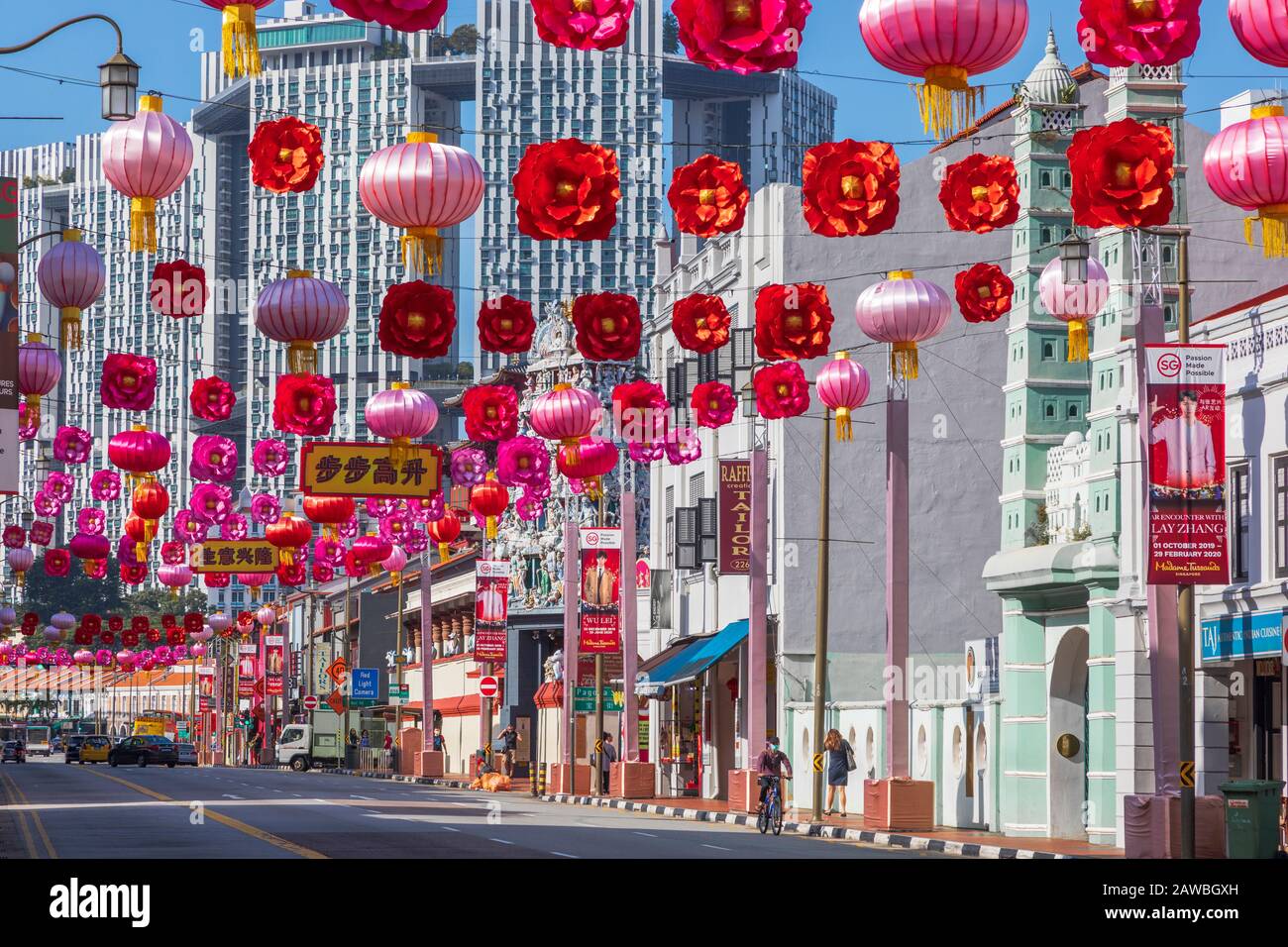 South Bridge Road, Chinatown, Singapur, mit farbigen Laternen dekoriert, um das chinesische Neujahr zu feiern, Singapur, Asien Stockfoto