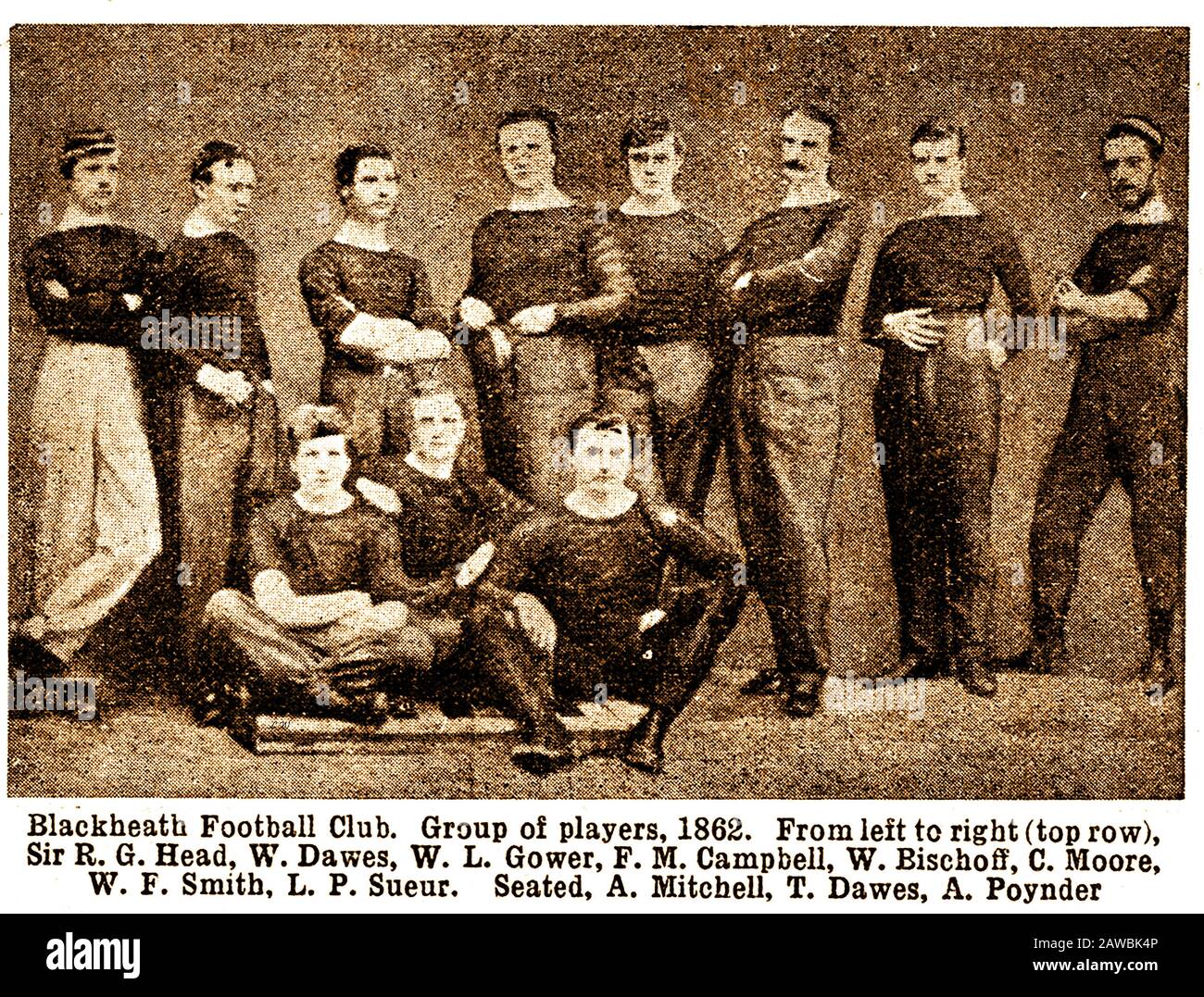 Ein seltenes, frühes Druckbild der Blackheath Rugby Football Club Mannschaft (LondUK) im Jahr 1862 mit Spielernamen. Sir R G Head, W Dawes, W L Gower, F M Campbell, W Bischoff, C Moore, W F Smith, L P Sueur, A Mitchell, T Dawes & A Poynder. Der Verein existiert noch und trägt den Titel, der drittälteste Rugbyverein zu sein, der ununterbrochen auf der Welt existiert. Der Verein wurde im Jahr 1858 von alten Jungen der Blackheath Proprietary School gegründet, die ein von der Rugby School populär gemacht "tragend"-Spiel des Fußballs spielten. Der Verein, dem jeder beitreten konnte, war ein Mitglied des Fußballverbands . Stockfoto