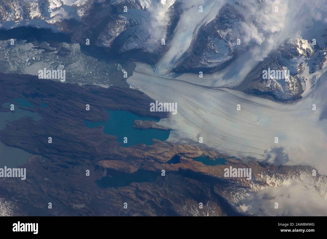 UPSALA GLACIER, ARGENTINIEN - 25. Oktober 2009 - der Upsala Glacier, Argentinien, wird in diesem Bild von der Internationalen Raumstation gezeigt. Der Southern Patag Stockfoto