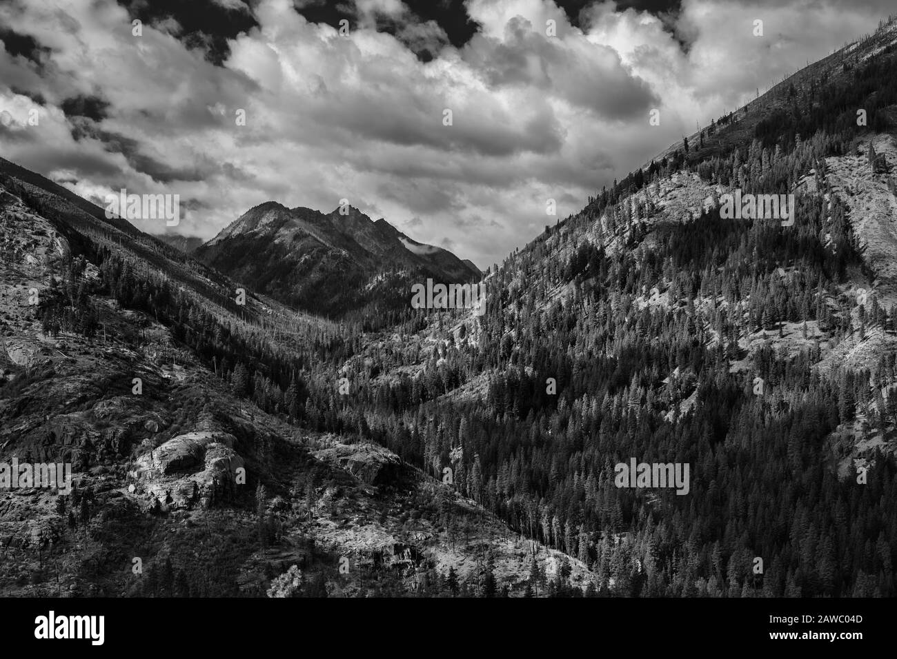 Wunderschöne Bergketten und Täler der Alpine Lakes Wilderness in der Nähe von Leavenworth, WA Stockfoto