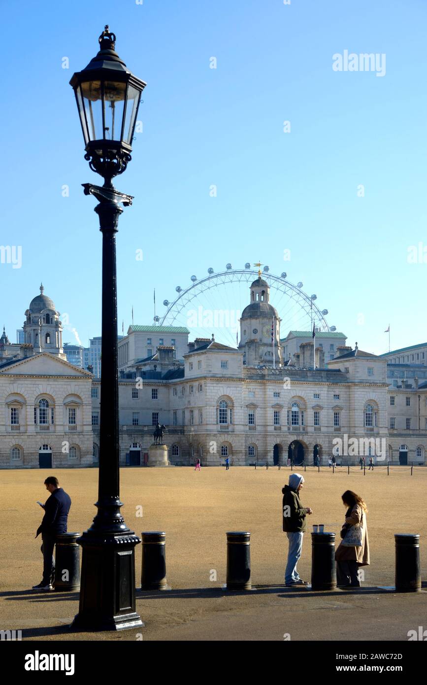 London, England, Großbritannien. Horse Guards Parade an einem sonnigen Tag im Februar Stockfoto