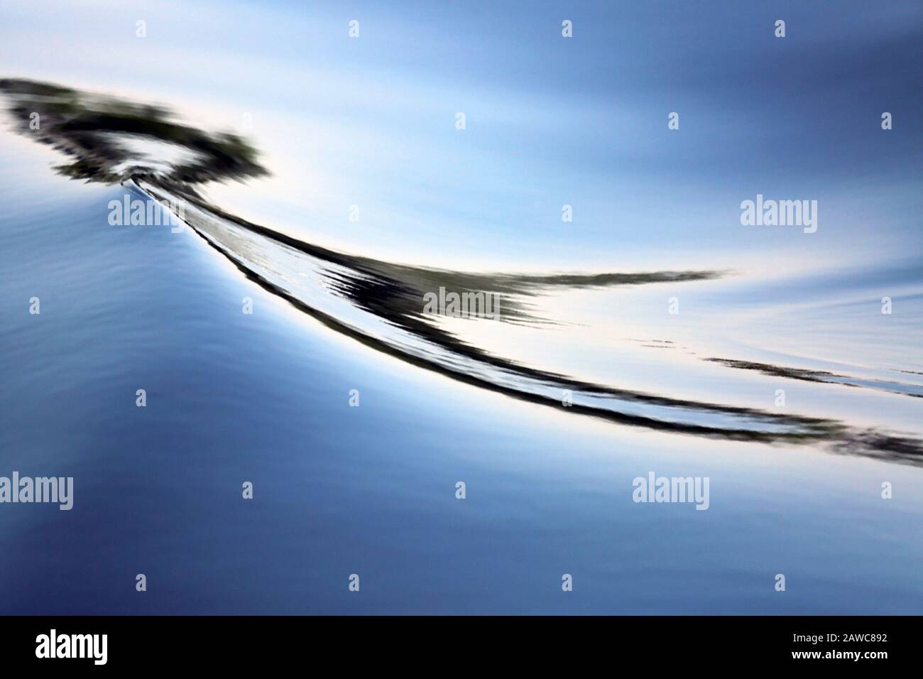 Moody Abstract Bild von Künstlerischen grafischen Wasserreflexionen für Buchumschläge oder andere künstlerische Verwendung III Stockfoto