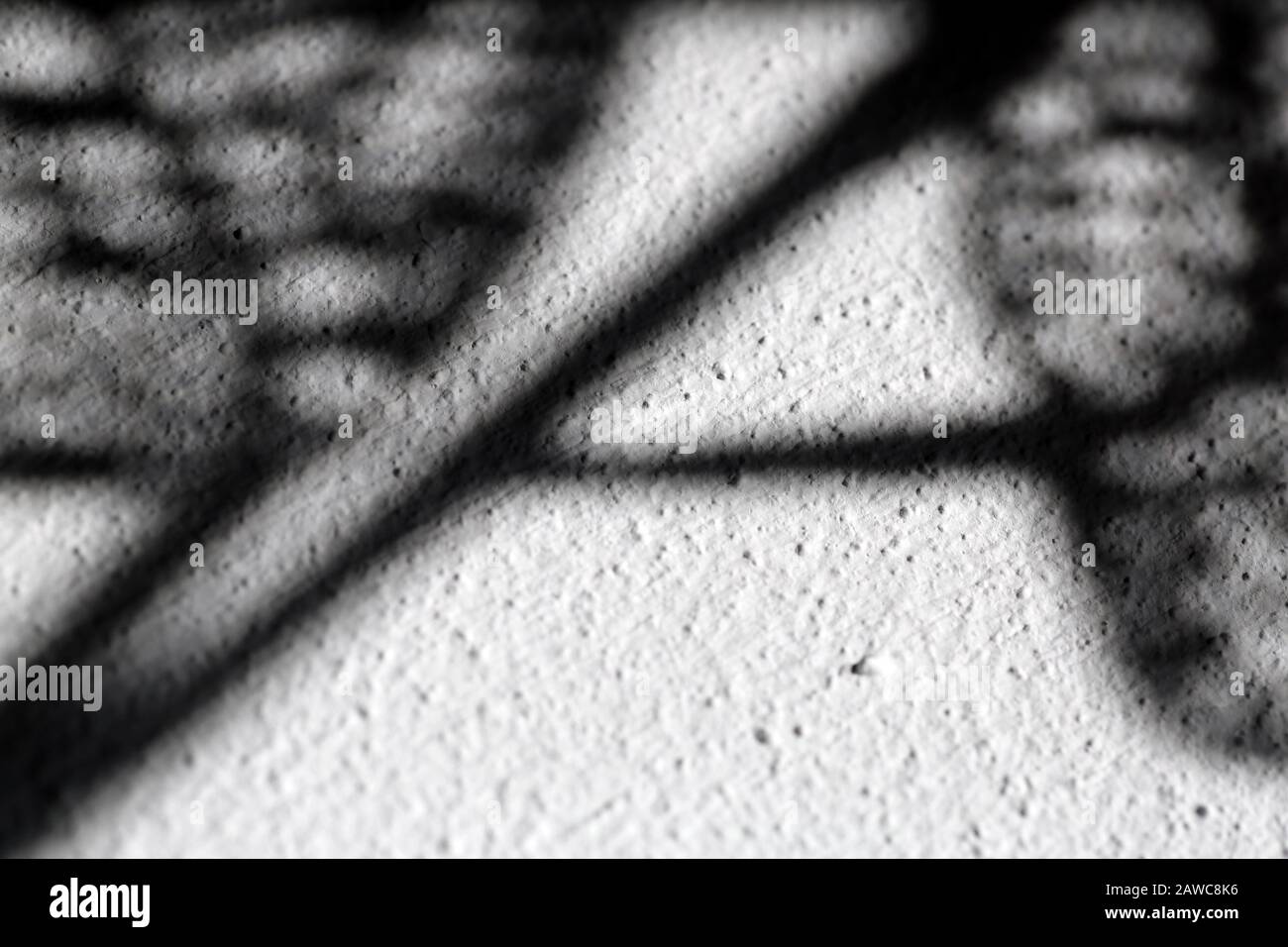 Moody Abstract Bild von Netlike Shadows for Book Covers oder anderer künstlerischer Verwendung IV Stockfoto