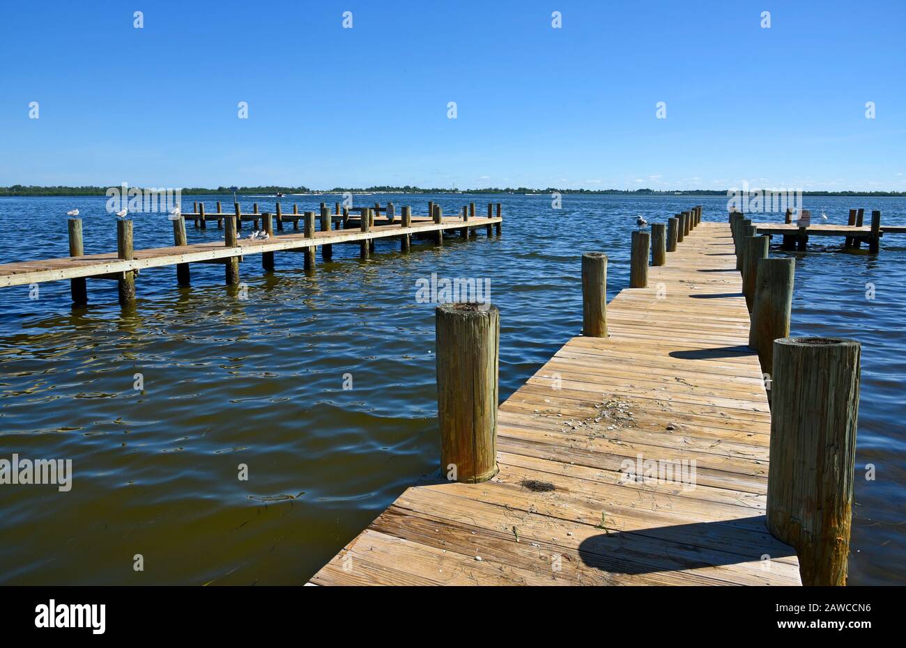 Holzboot-Docks auf Anna Maria Island, Florida Stockfoto