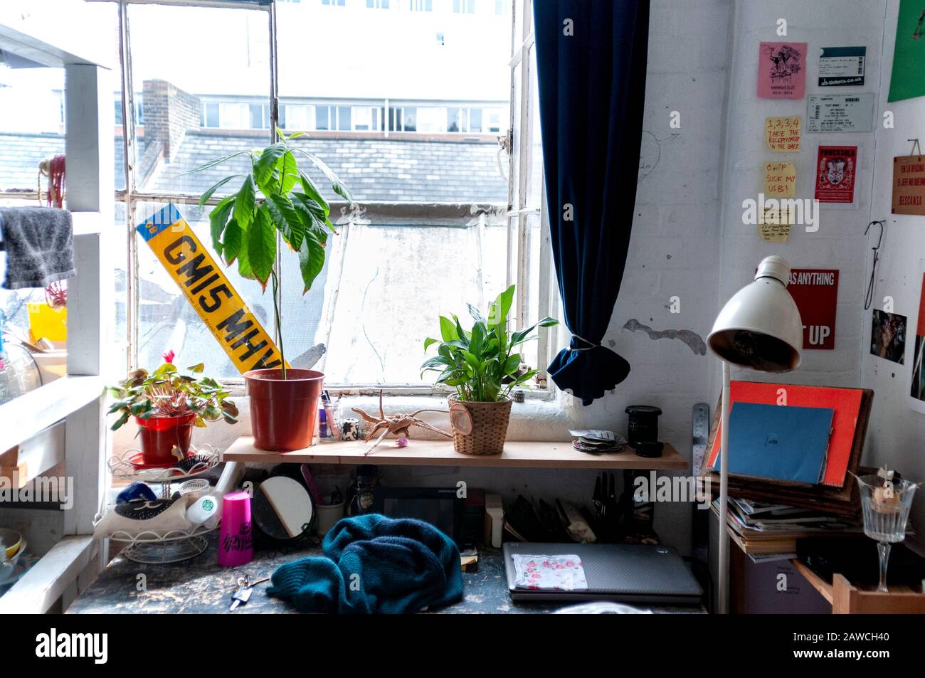 Unordentliche Zimmer, niedrige Gesellschaftsschicht in London. Stockfoto