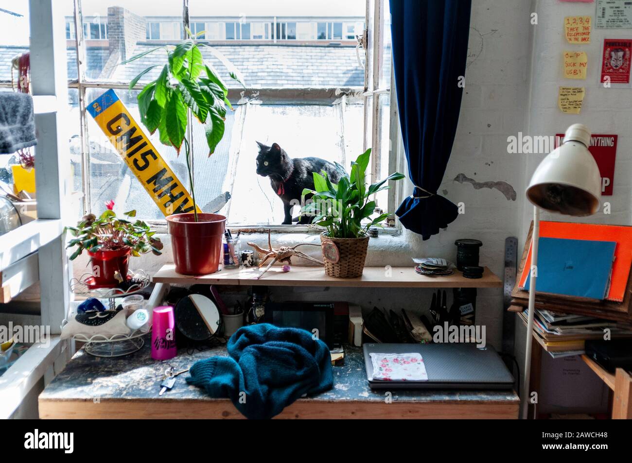 Unordentliche Zimmer, niedrige Gesellschaftsschicht in London. Stockfoto