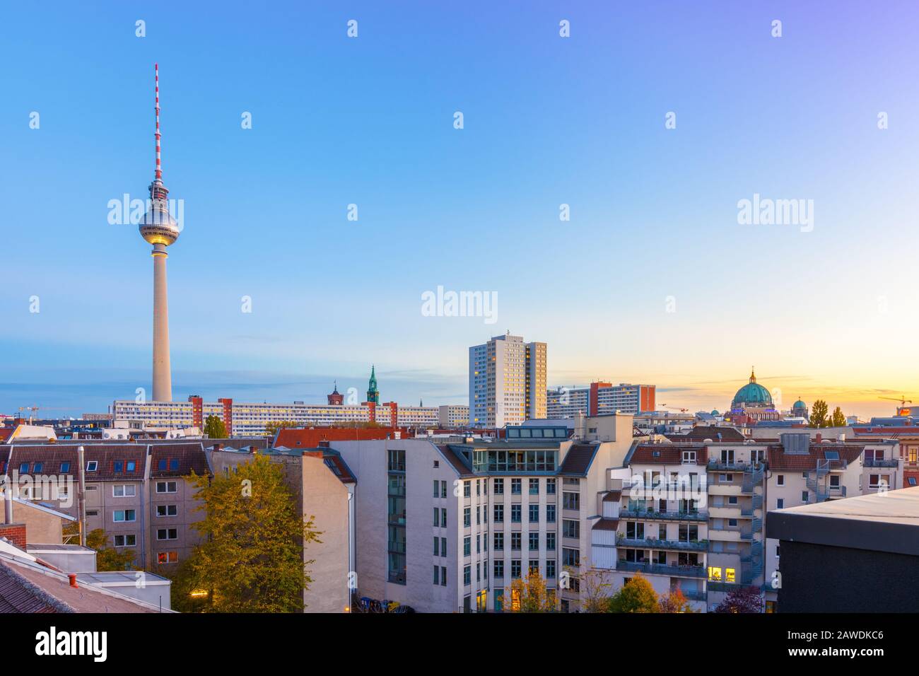 Berlin am Abend Stockfoto