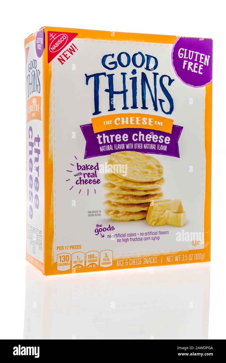 Winneconne, WI - 7. Februar 2020: EIN Paket von Nabisco Good Thins Three Cheese Flavor auf isoliertem Hintergrund Stockfoto