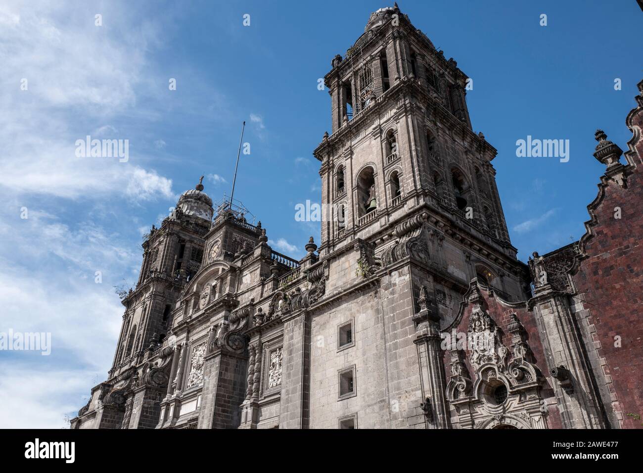 Die Metropolitan Kathedrale der Himmelfahrt der seligsten Jungfrau Maria in den Himmel auf dem Zocalo Hauptplatz in Mexiko-Stadt, Mexiko Stockfoto