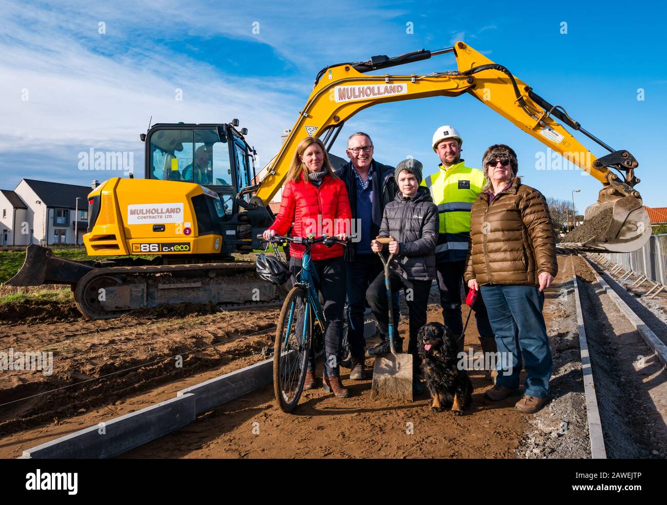Fotocall für Cala Homes Bau eines Kernweges zum Wandern und Fahrradfahren von Gullane nach West Fenton, East Lothian, Schottland, Großbritannien Stockfoto