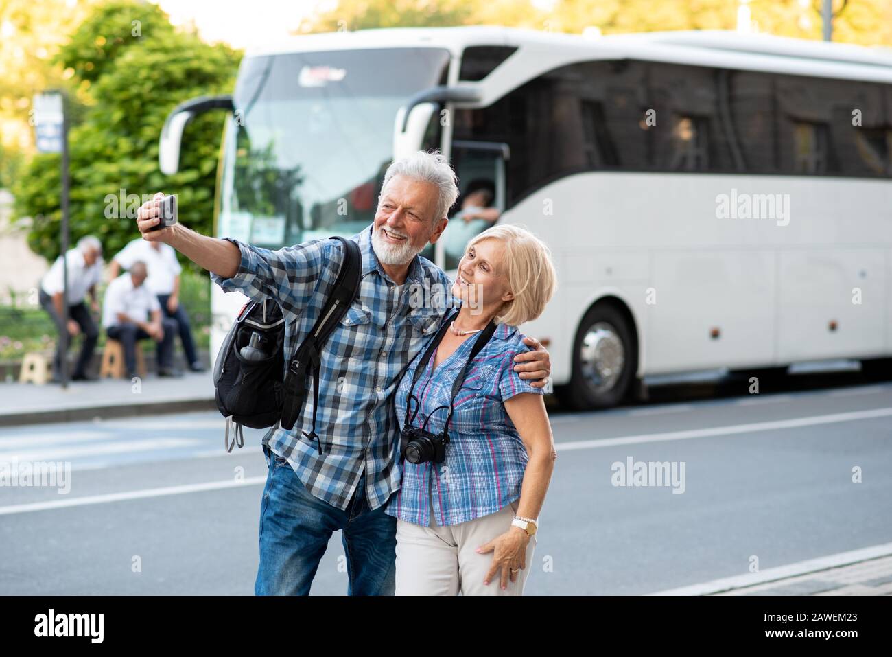 Freundliche ältere Touristen unter selfie Stockfoto